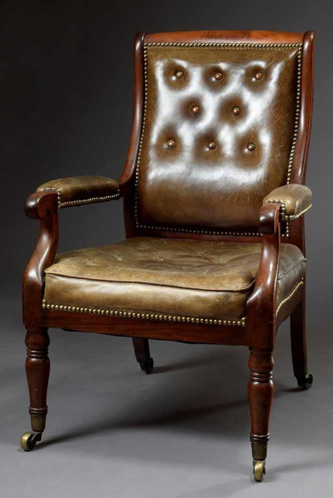 English mahogany desk chair with armrests and green leather upholstery, 2nd half 19th century, h. - Bild 2 aus 2