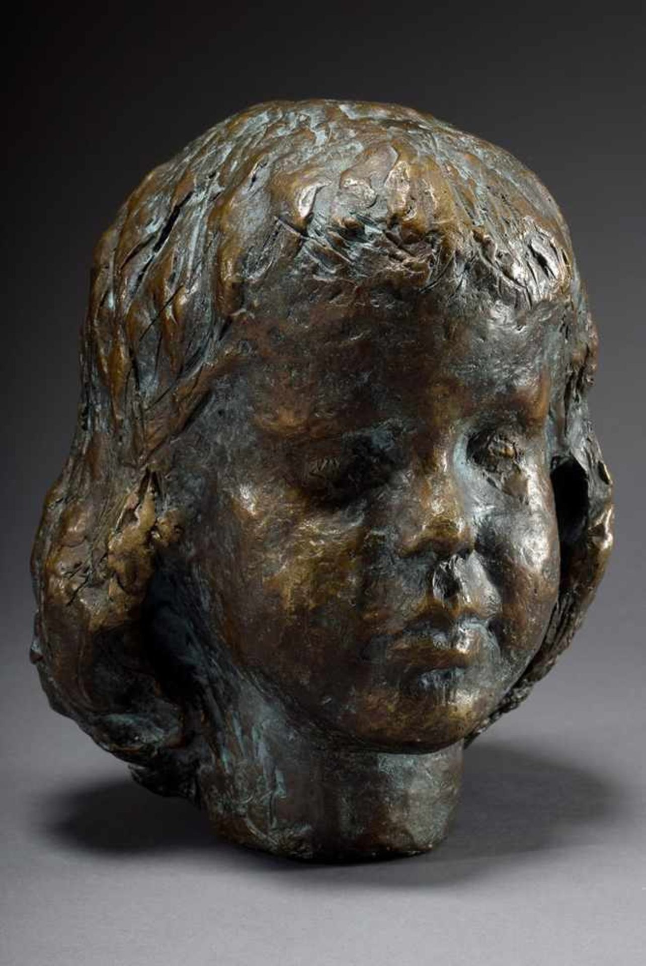 Modern monogramist "EM" "Girls head" 1981, bronze, h. 27,5cmModerner Monogrammist "EM" "Mädchenkopf"