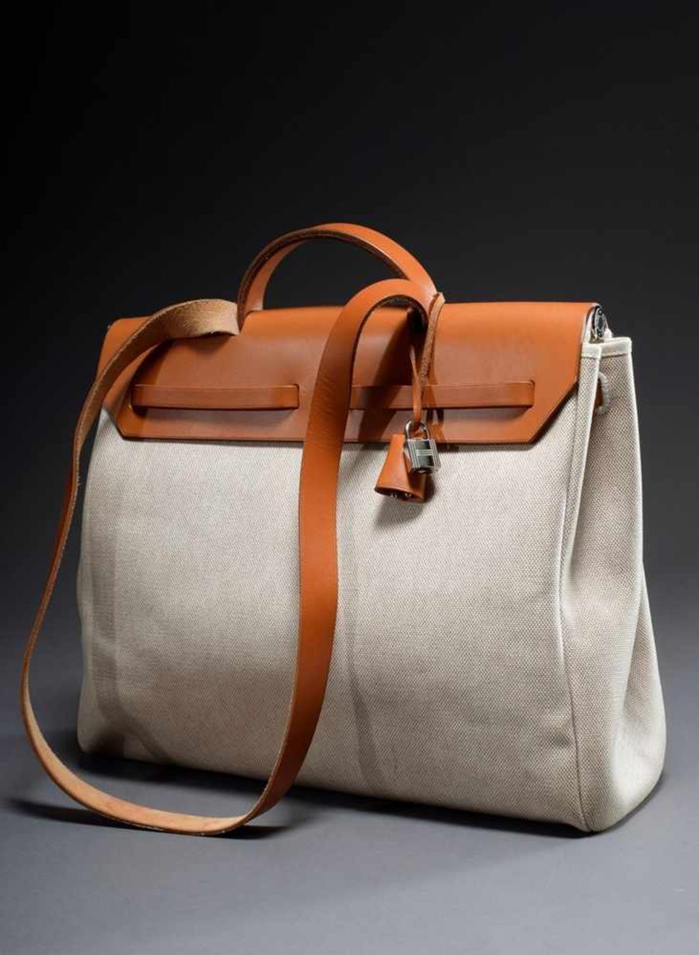 Hermès "Herbag" with natural leather and exchangeable canvas bags, 38x30/43x37cm, traces of - Bild 4 aus 12