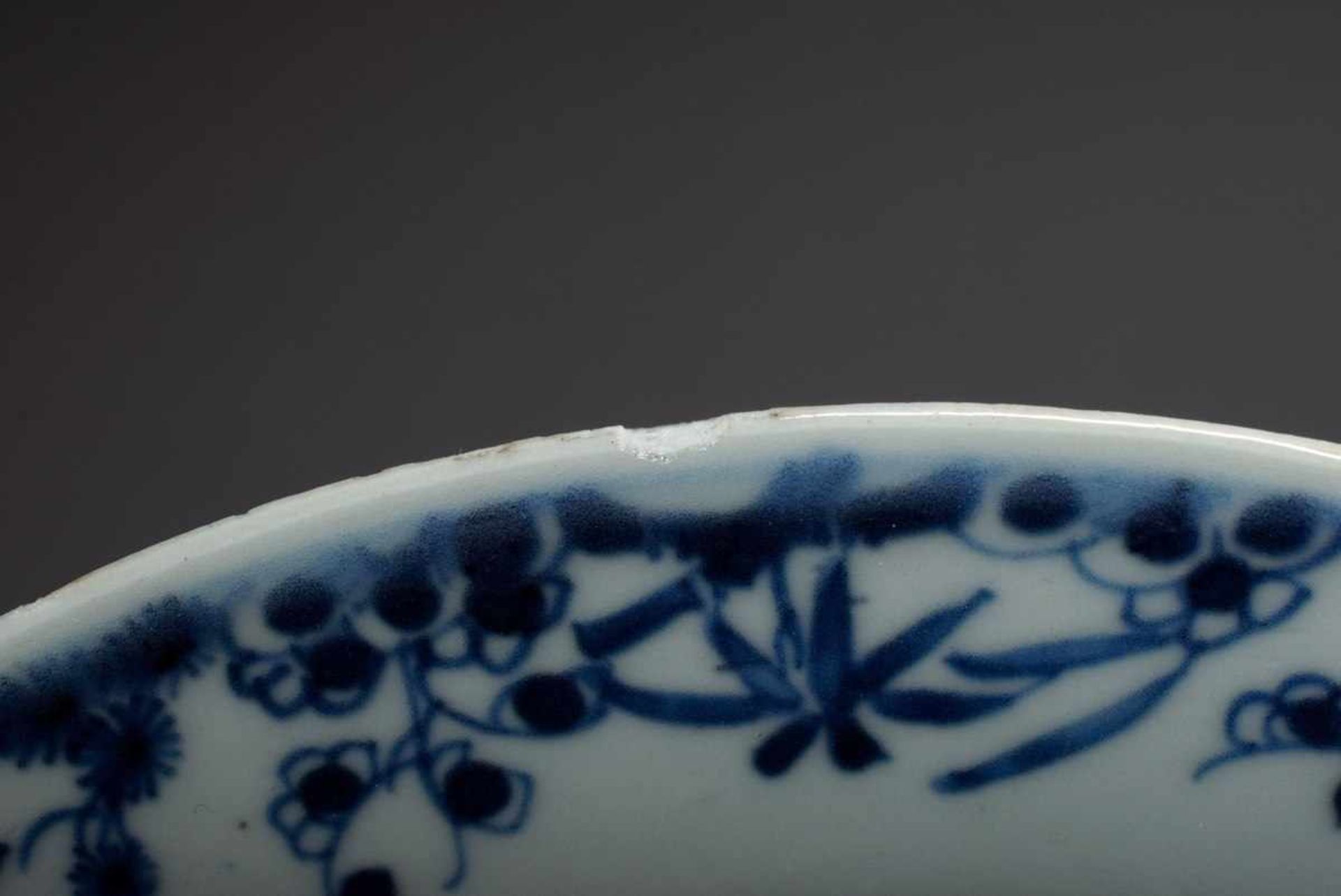 Pair of plates with blue painting decoration "Teahouse scenes", Ø 23cm, 1x chipped at the edge, 1x - Bild 7 aus 7