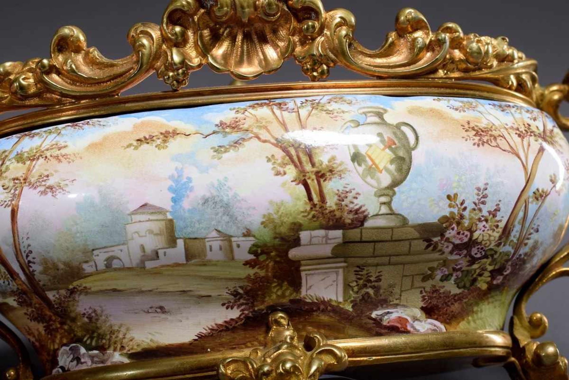 Small metal jardiniere with polychrome enamel painting "Shepherd scene in landscape" and gilded - Bild 3 aus 7