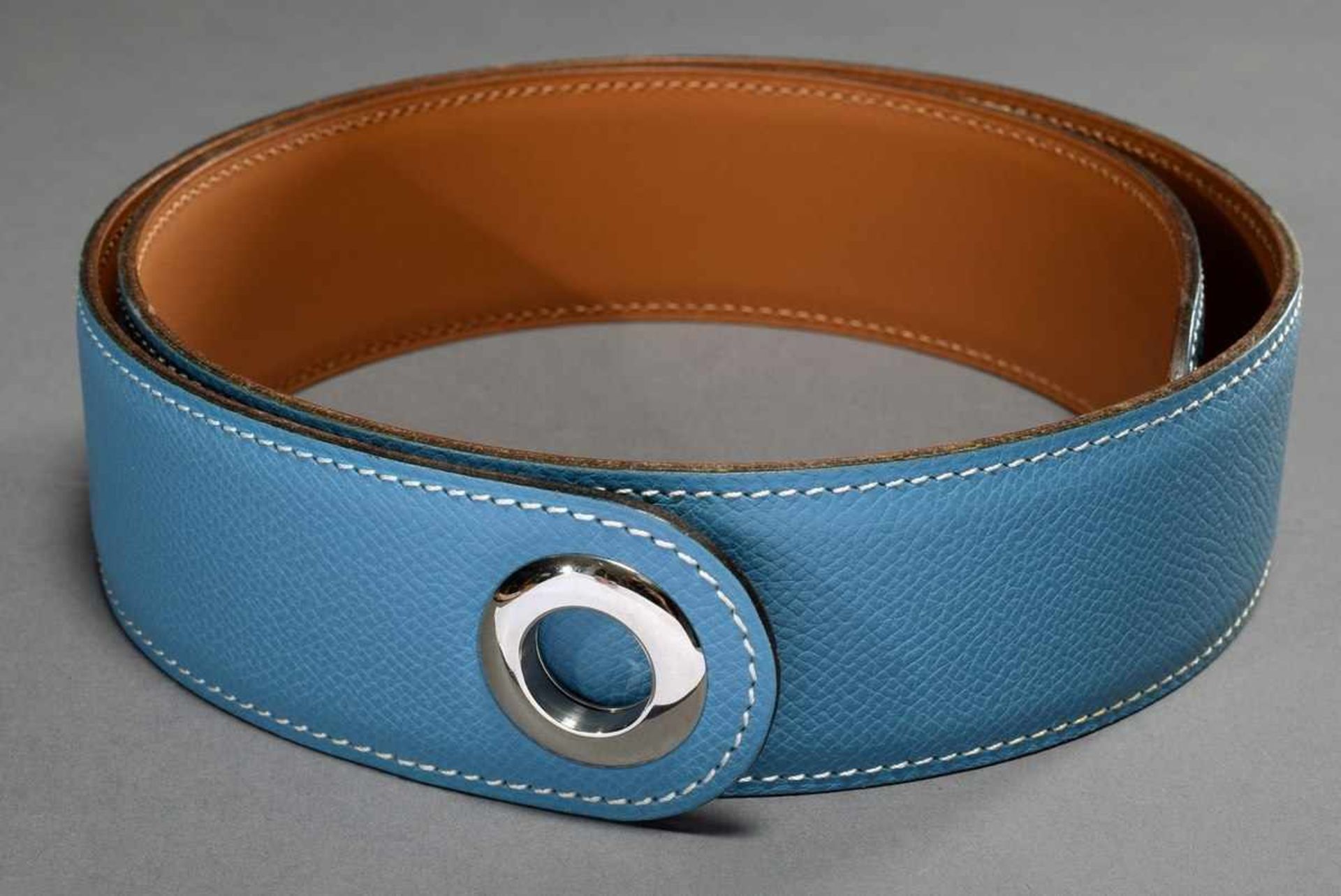 Hermès "Kimono" belt with silver coloured details, pigeon blue, 2005, size L, L. 90cm, W. 4cm,