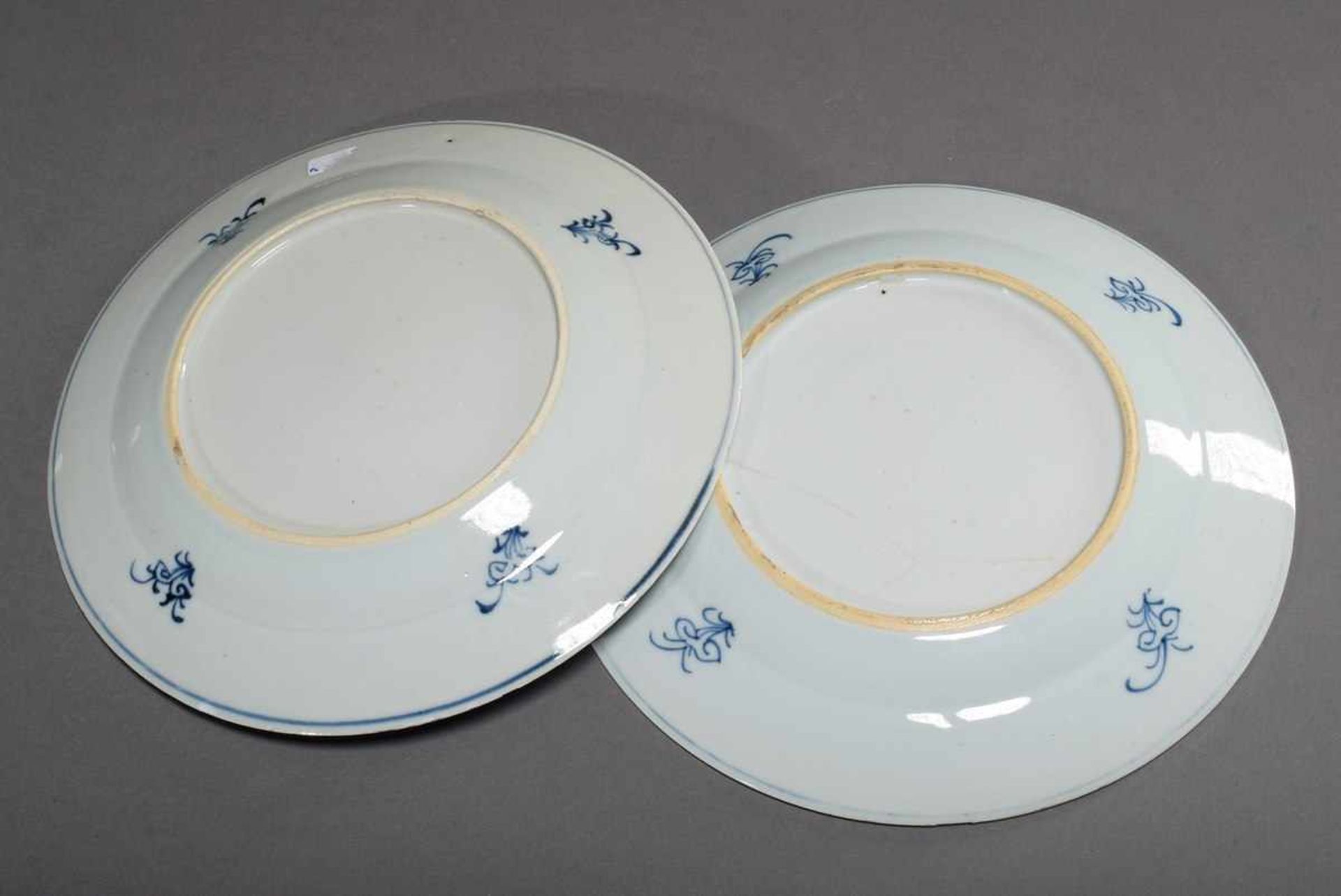 Pair of plates with blue painting decoration "Teahouse scenes", Ø 23cm, 1x chipped at the edge, 1x - Bild 4 aus 7