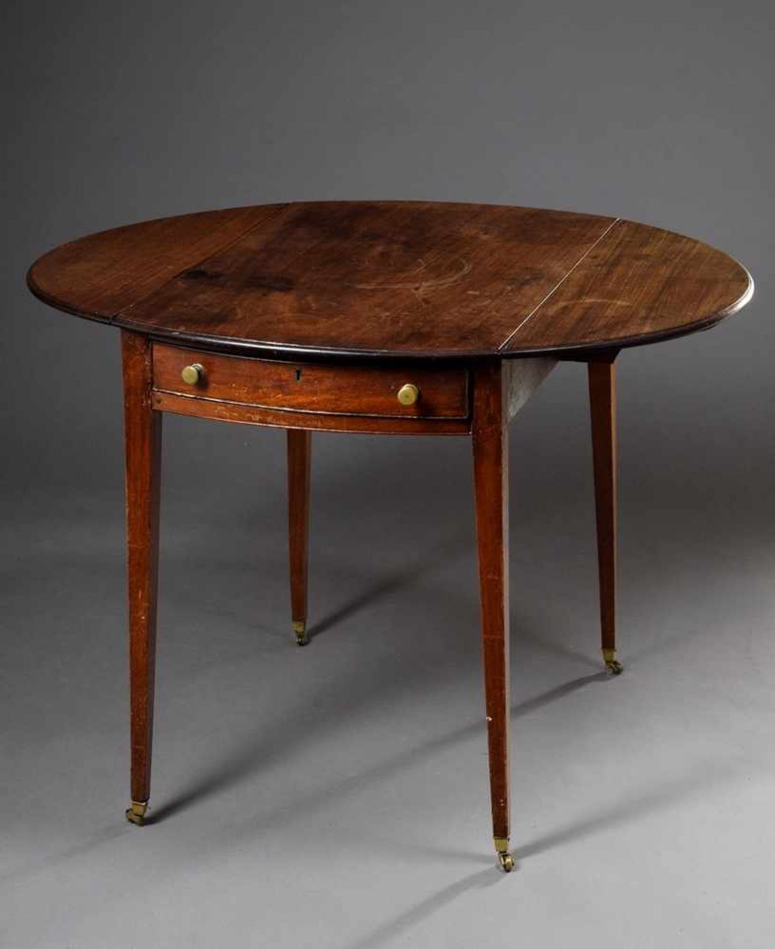 English mahogany pembroke table with semicircular side flaps and one drawer, on wheels, 19th - Image 2 of 6
