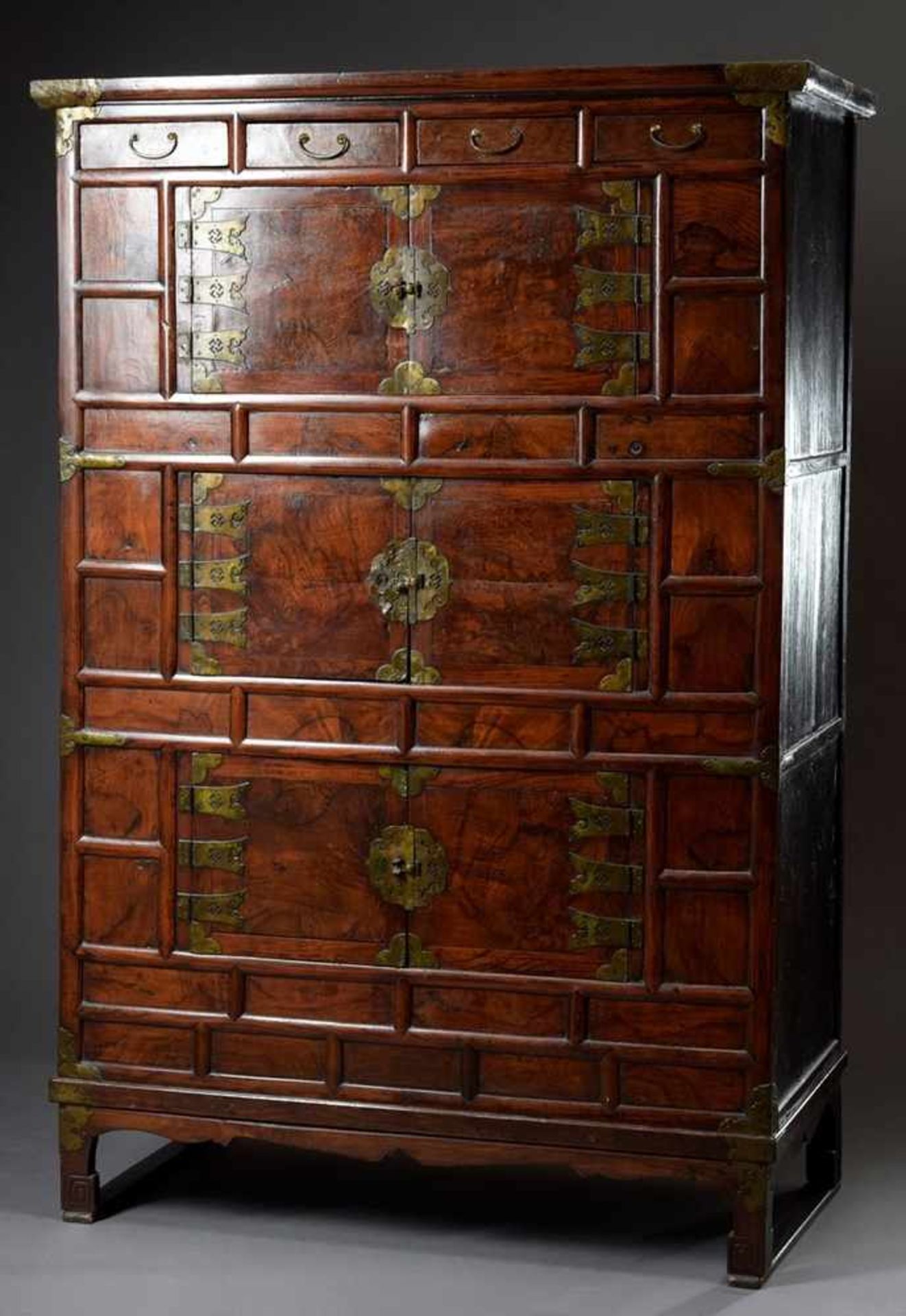 Large Korean "Rice Chest" with three double doors and 4 drawers, walnut with decorative brass - Image 2 of 9