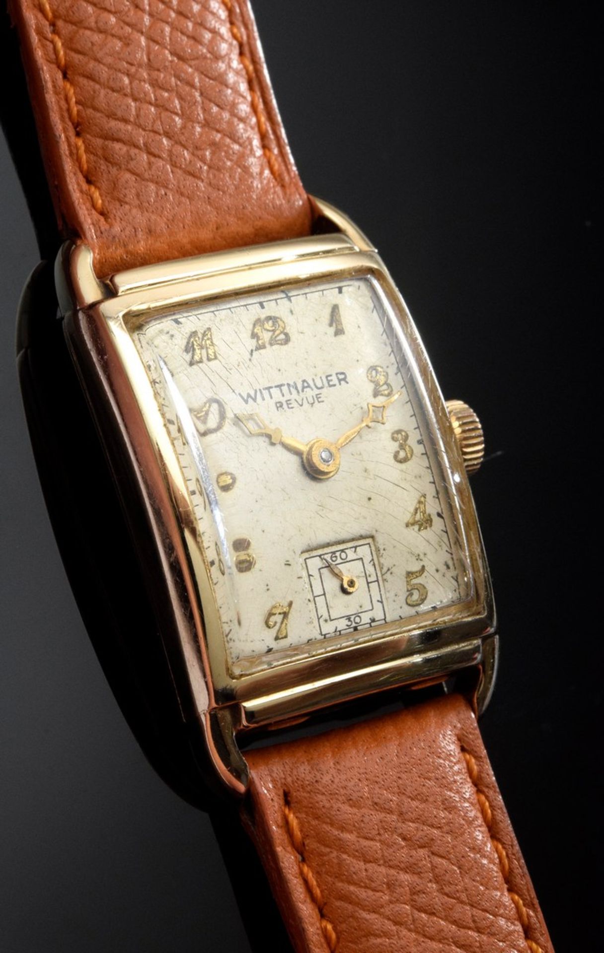 Elegante amerikanische GG 585 "Wittnauer Revue" Armbanduhr in Tankform, Handaufzug, silberweißes