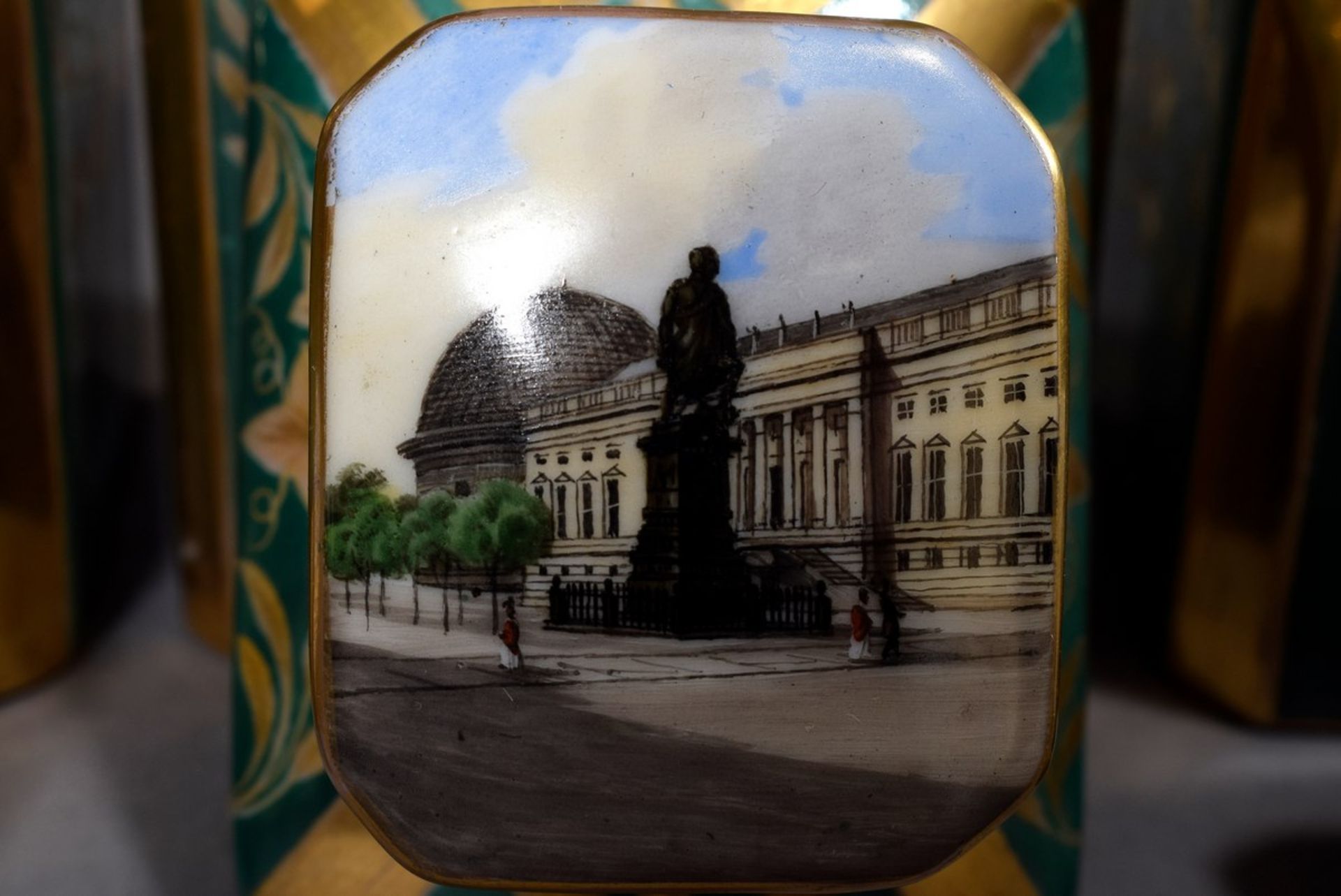 Intarsierter Holz Kasten mit drei Porzellan Gefäßen mit lupenfeiner Malerei "Berliner Ansichten: - Bild 4 aus 7