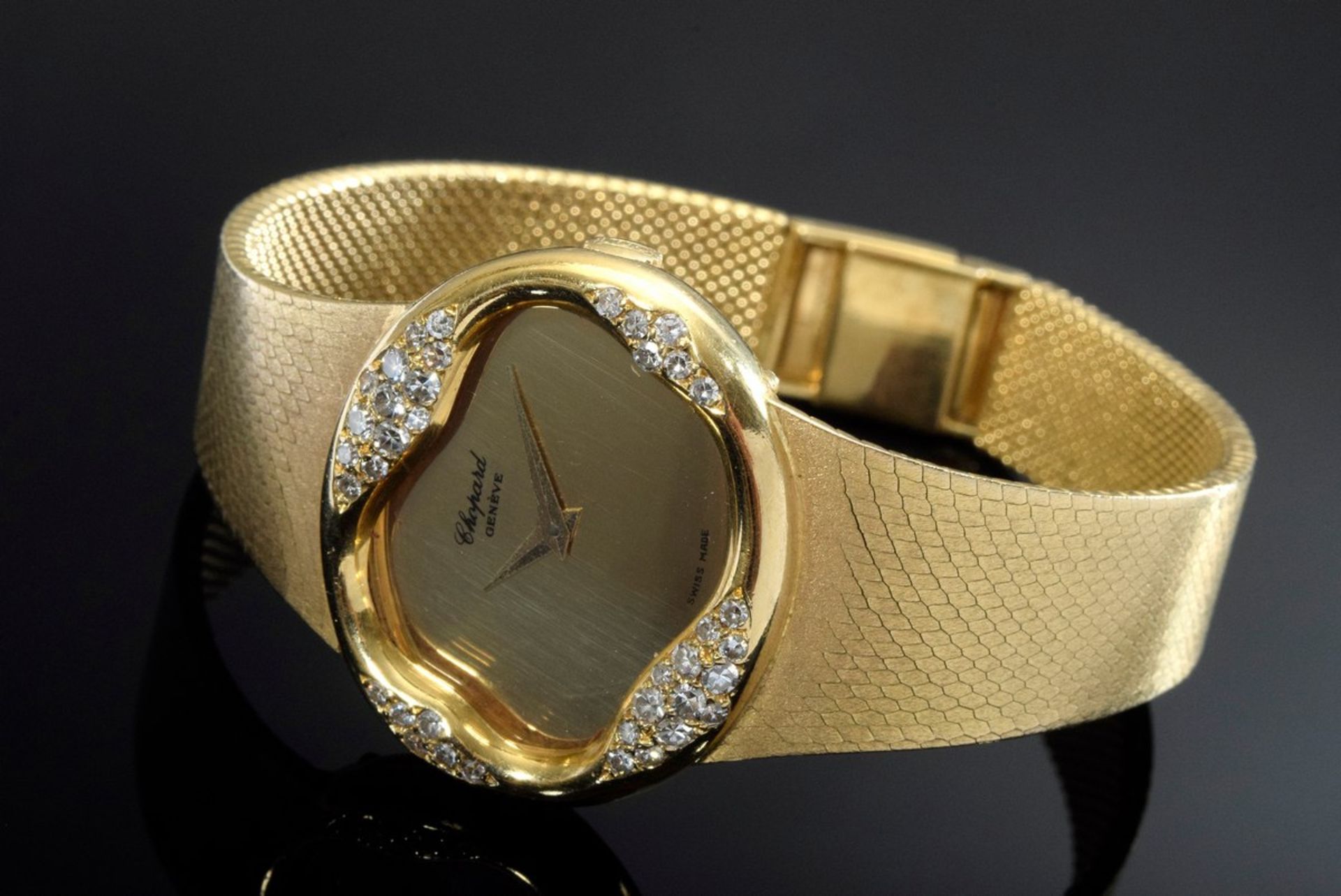 Seltene GG 750 Chopard "Unusual" Damenarmbanduhr mit Achtkantdiamantbesatz (zus. ca. 0.40ct/VVS/TW), - Bild 2 aus 4