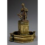 Renaissance Brunnenmodell mit figürlichem Schmuck „Herrscher mit Bulle und Kind“, Gelbguss/Metall,
