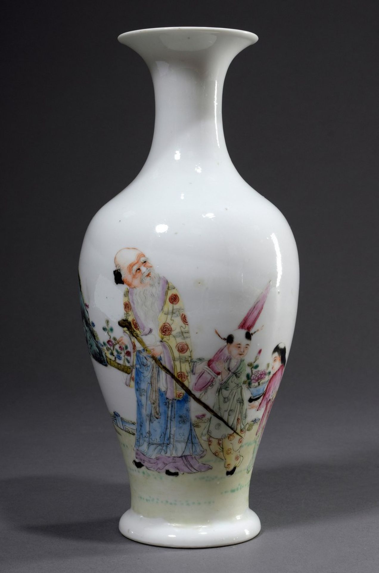 Chinesische Porzellan Vase mit polychromer Bemalung "Weiser und Kinder", Republikzeit, 4