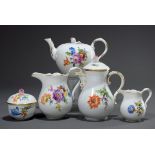 5 Diverse Teile Meissen "Deutsche Blume": Mokkakanne, kleine Teekanne, Milchkanne, 2 Teile Zucker/