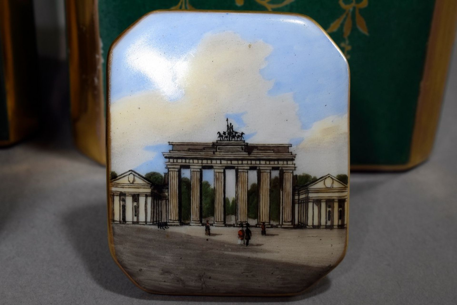 Intarsierter Holz Kasten mit drei Porzellan Gefäßen mit lupenfeiner Malerei "Berliner Ansichten: - Bild 6 aus 7