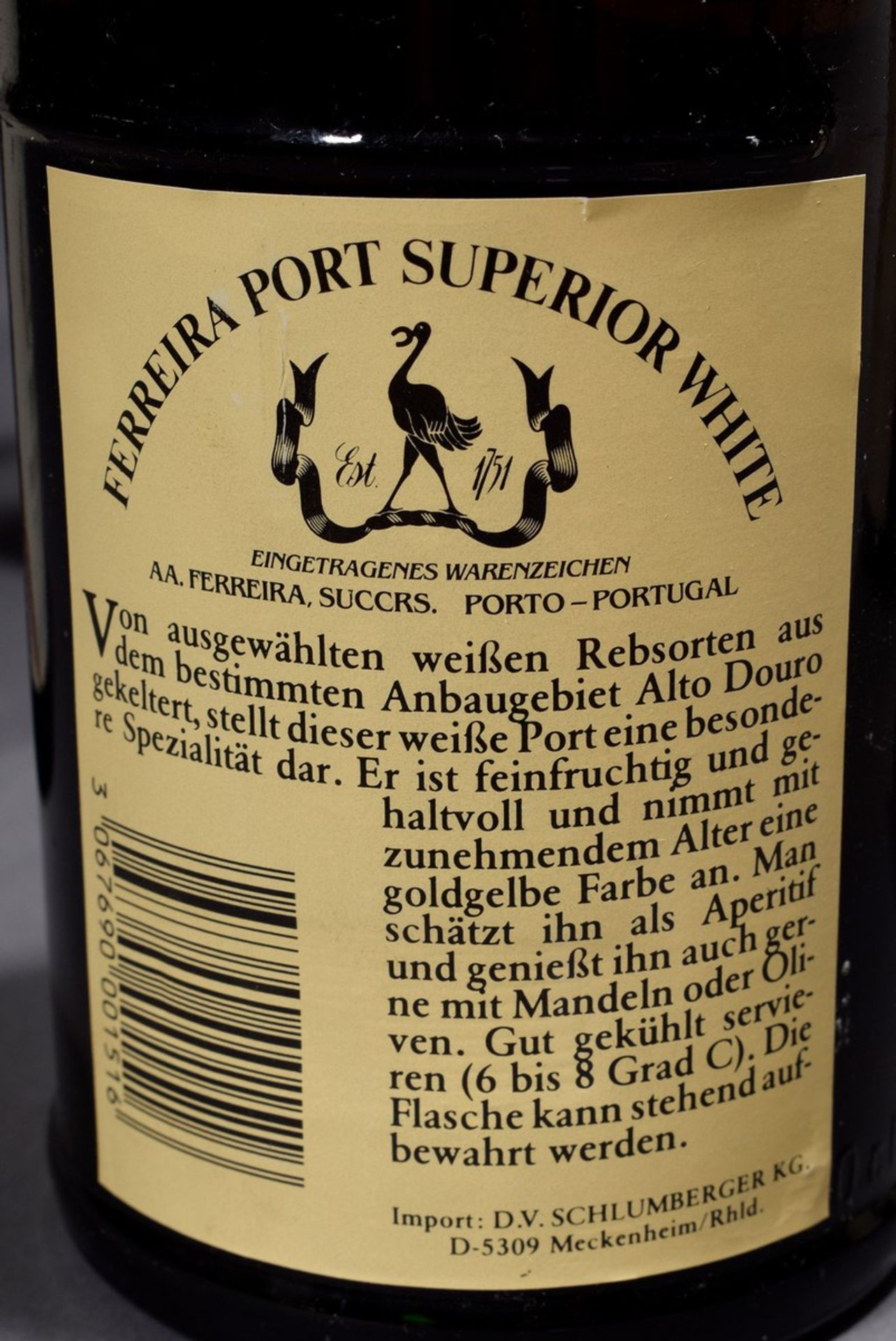 8 Flaschen Portwein "Ferreira Port Superior White", Portugal, kein Jg., 20. Jh., enthält Sulfite8 - Bild 3 aus 5