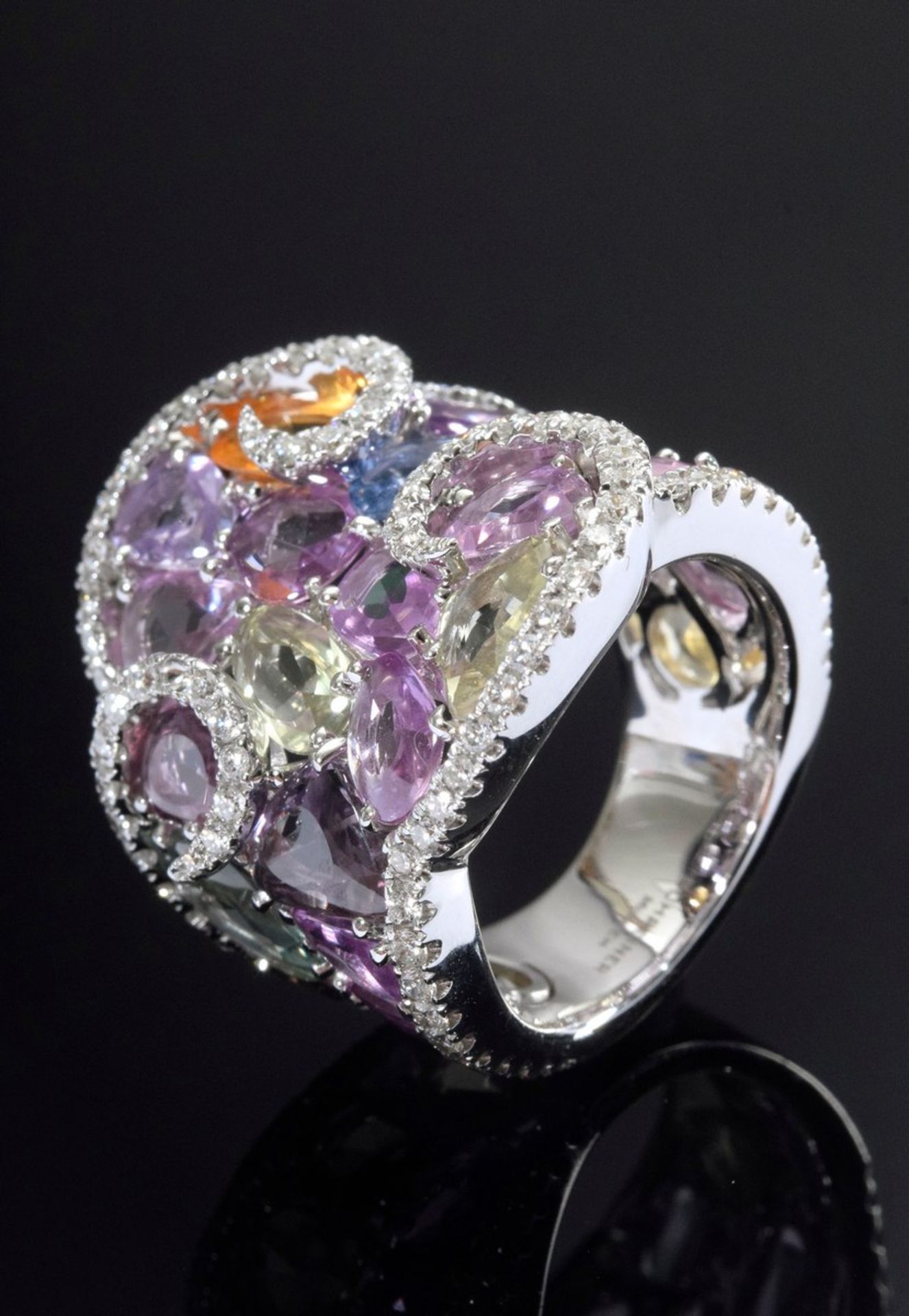 Extravaganter WG 750 Ring "Summerdream" mit multicolor Saphiren und Brillanten (zus. ca. 0.60ct/