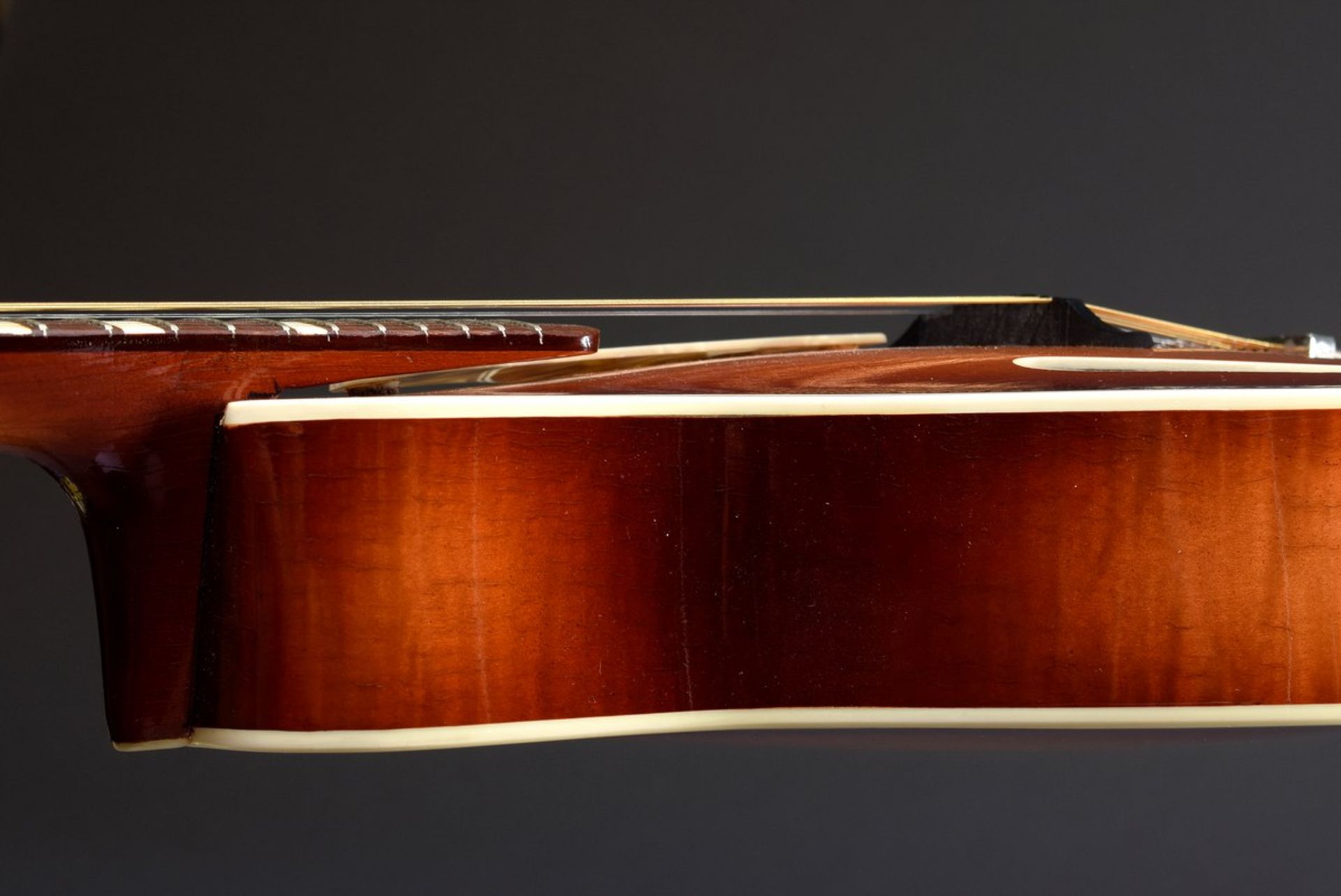 Jazz Mandoline "Cat Eye" von Höfner, Modell 542, um 1950/60, Korpuslänge 33cm, Gesamtlänge 63,5cm, - Bild 8 aus 10