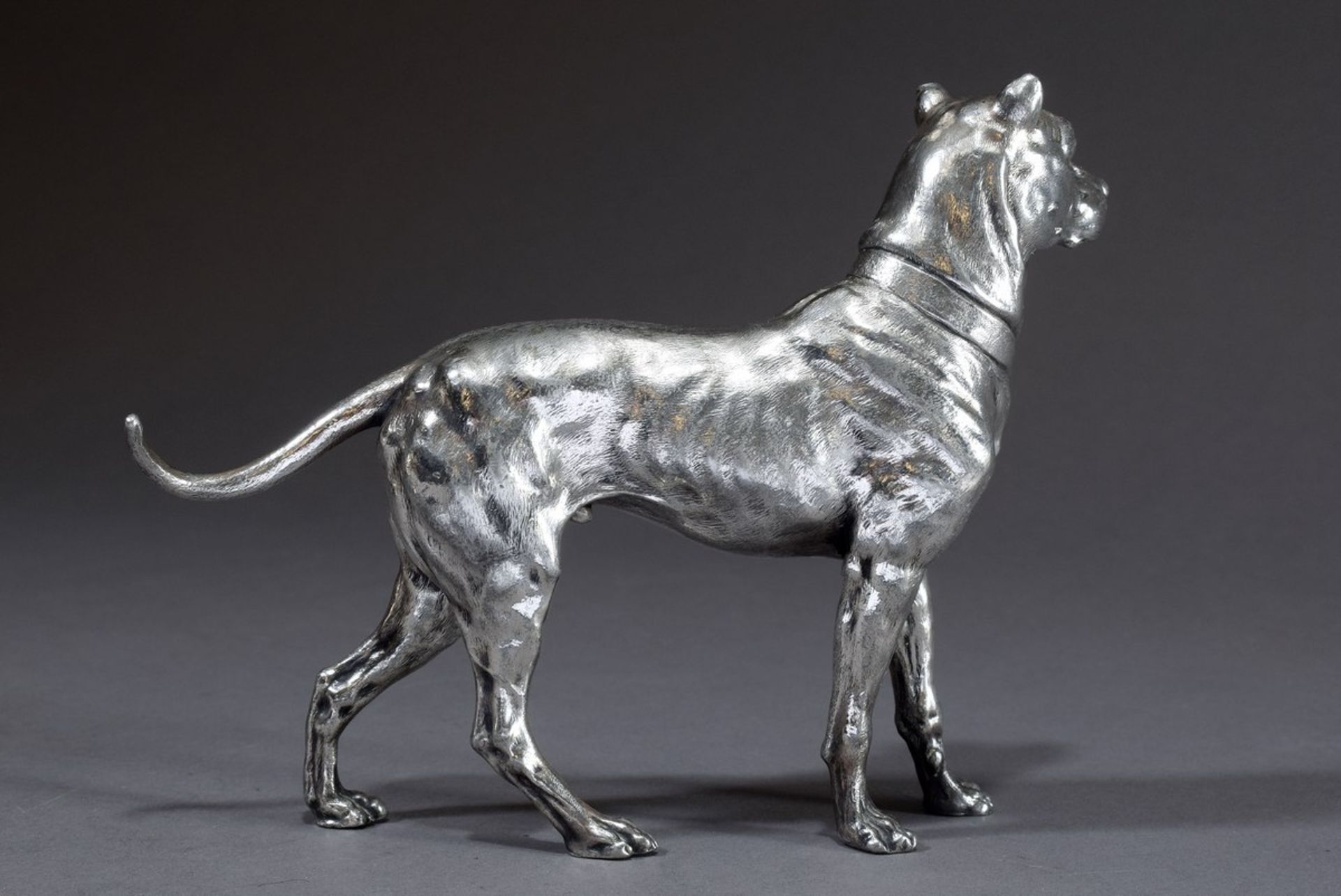 WMF Skulptur "Dogge", Britannia-Metall versilbert, 14,5x19,5cm, leichte Druckstellen - Bild 2 aus 7