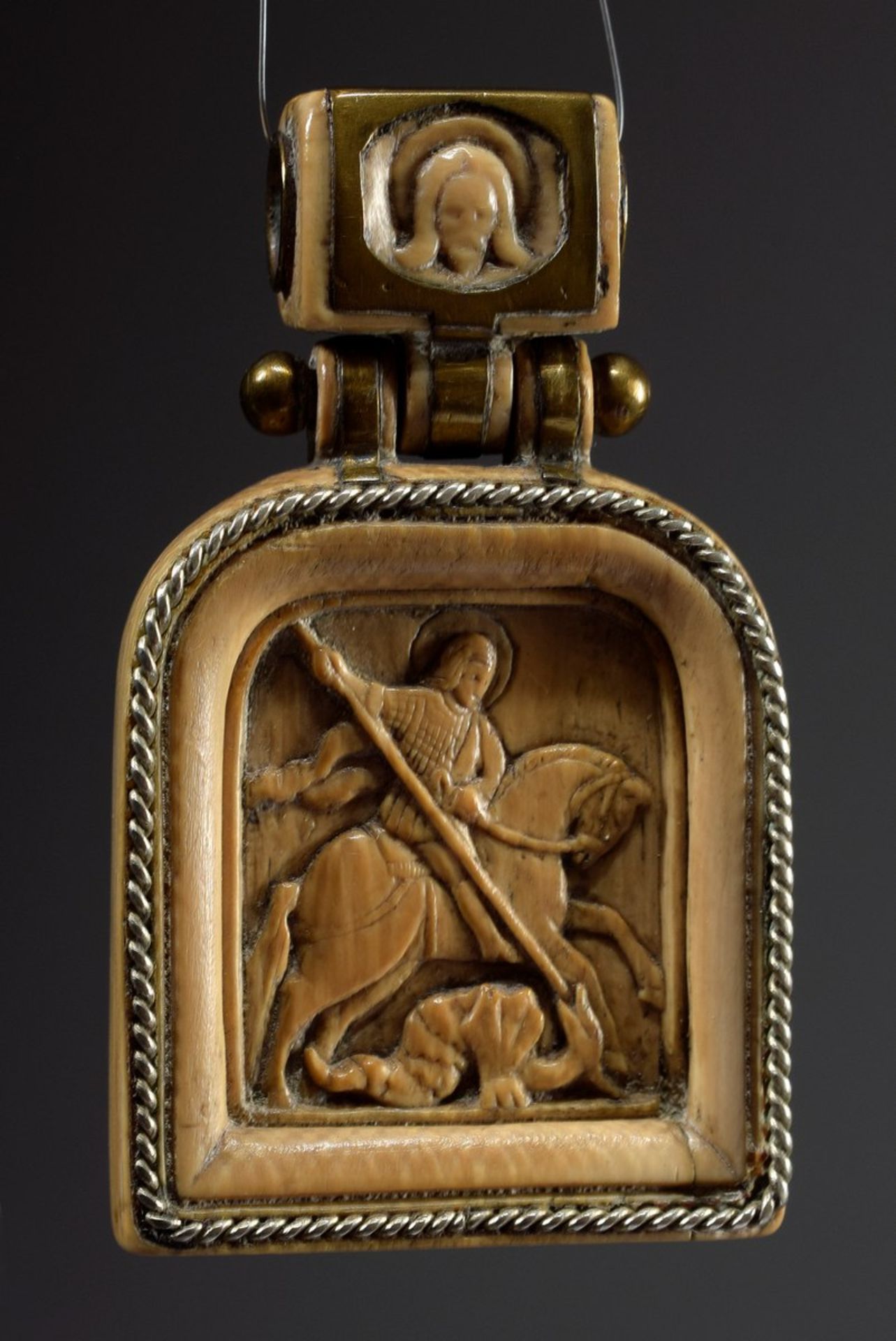 Anhänger mit Relief „Heiliger Georg“ und "Haupt Christi" in vergoldeter Silber/Metallfassung, - Bild 3 aus 3