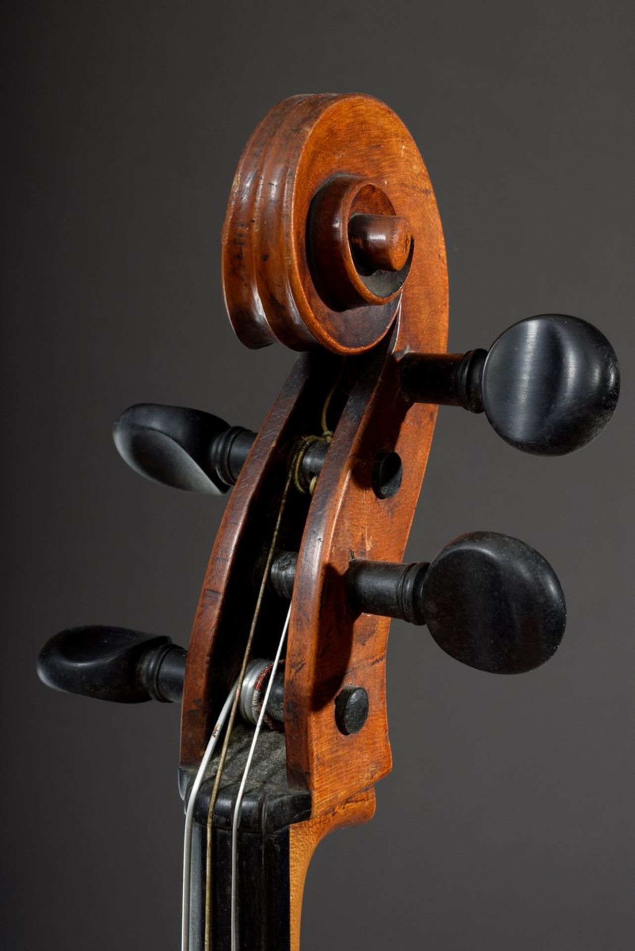 Cello / Violoncello, 4/4-Größe, unbekannter Hersteller, um 1900, Korpuslänge 76cm, Gesamtlänge - Bild 4 aus 17