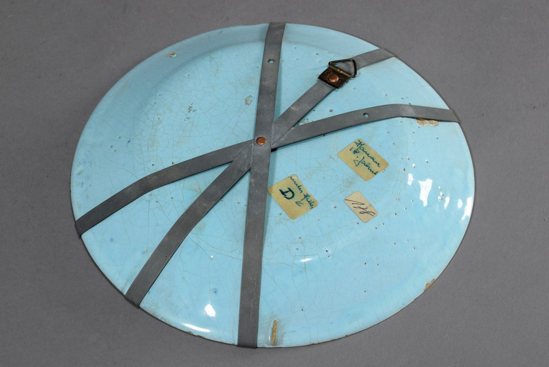 Fayence Teller mit Blaumalerei Szene "Anbetung", wohl Hanau 18.Jh., am Boden gemarkt "D", Ø 21cm, - Bild 4 aus 4