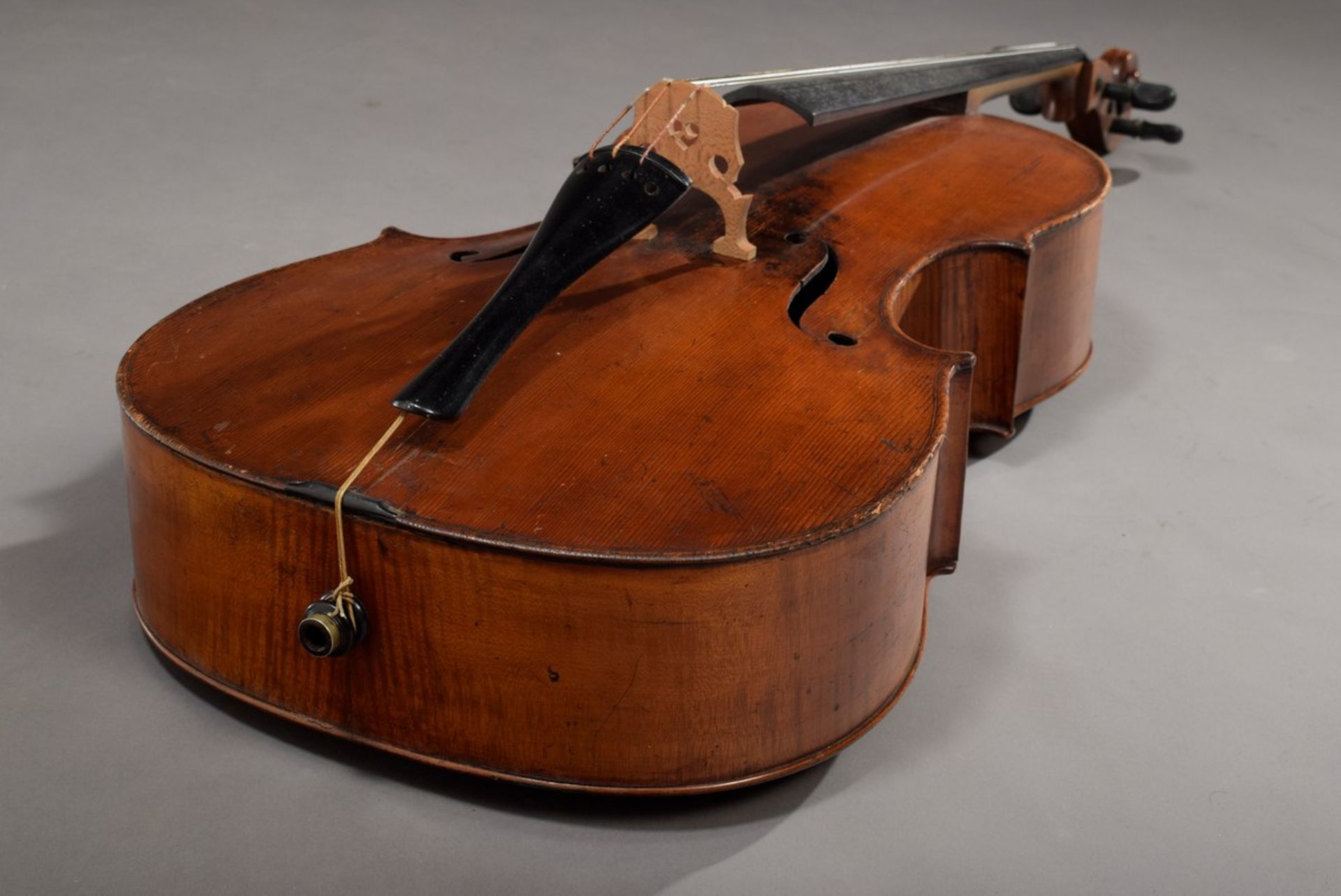 Cello / Violoncello, 4/4-Größe, unbekannter Hersteller, um 1900, Korpuslänge 76cm, Gesamtlänge - Bild 12 aus 17