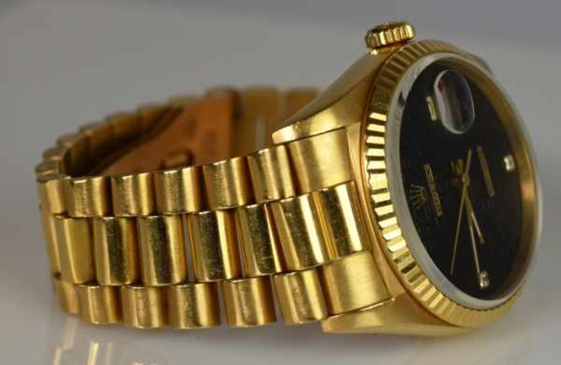 HERRENARMBANDUHR Rolex Day Date, Automatic, Chronometer, Gelbgoldgehäuse 18ct mit Rolexarmband, - Bild 4 aus 6