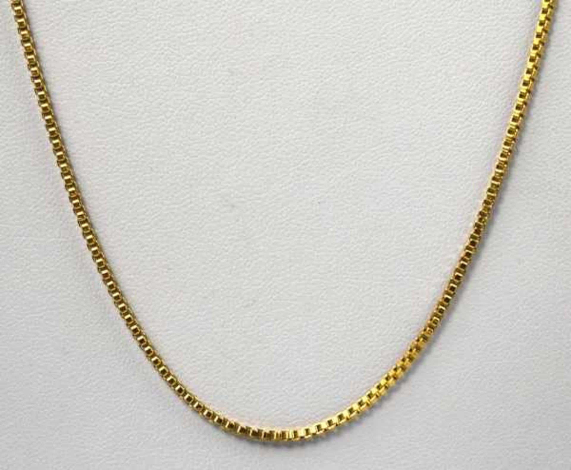 LANGE KETTE gleichmässiges Milaneseband mit Ringverschluß, Gelbgold 18ct, 13,7g, 70cm