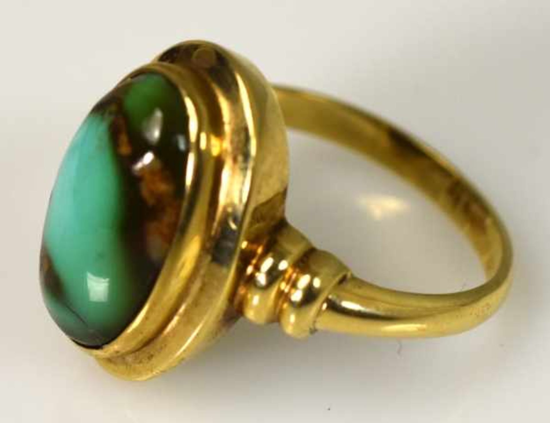 RING Türkiscabochon in getreppter Gelbgoldfassung 8ct, Gr. 53 - Bild 3 aus 3