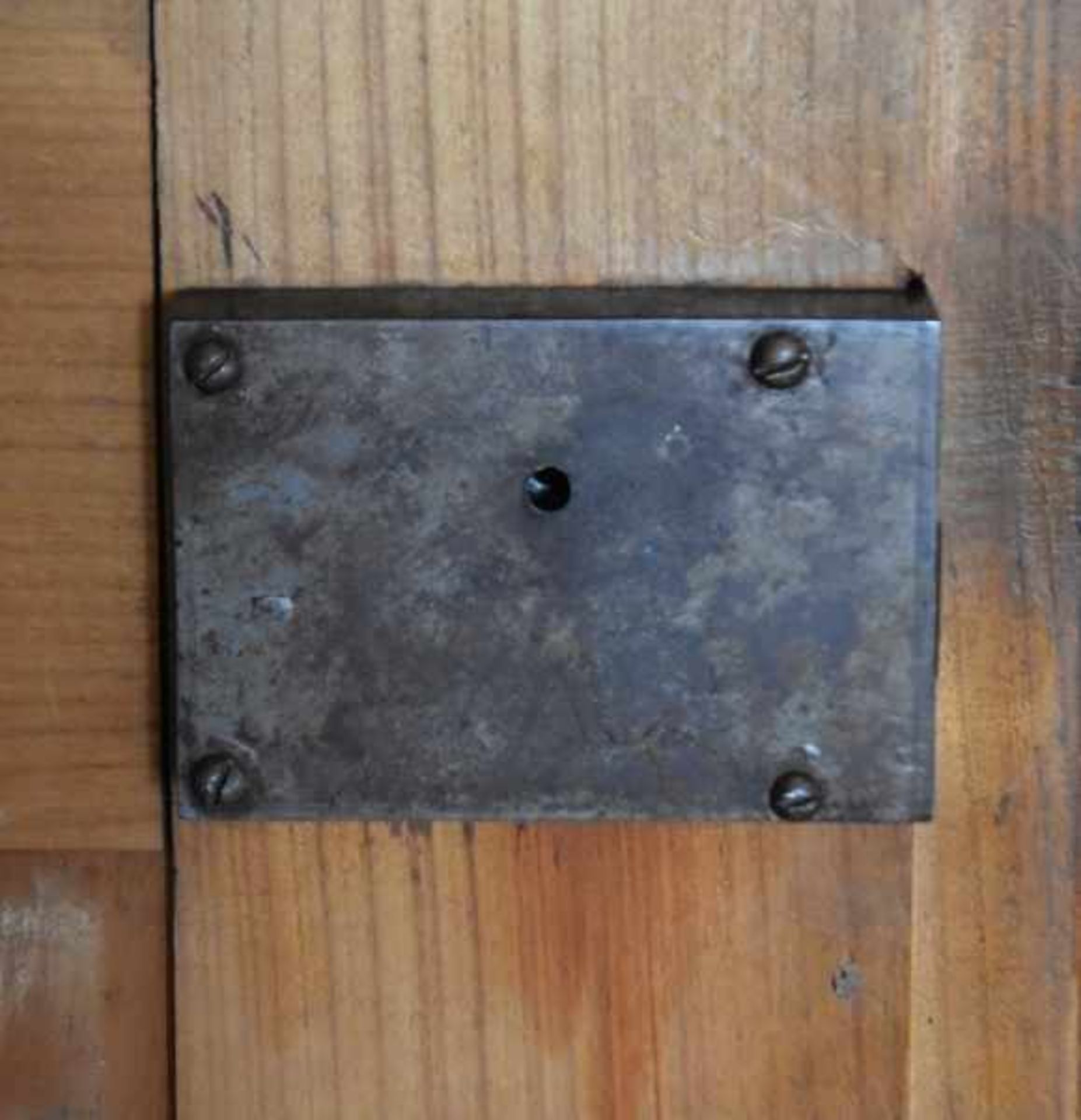 BODENSEESCHRANK zweitürig, die Türen oben geschwungen, mit zwei erhabenen Kassetten, profilierter - Image 6 of 9