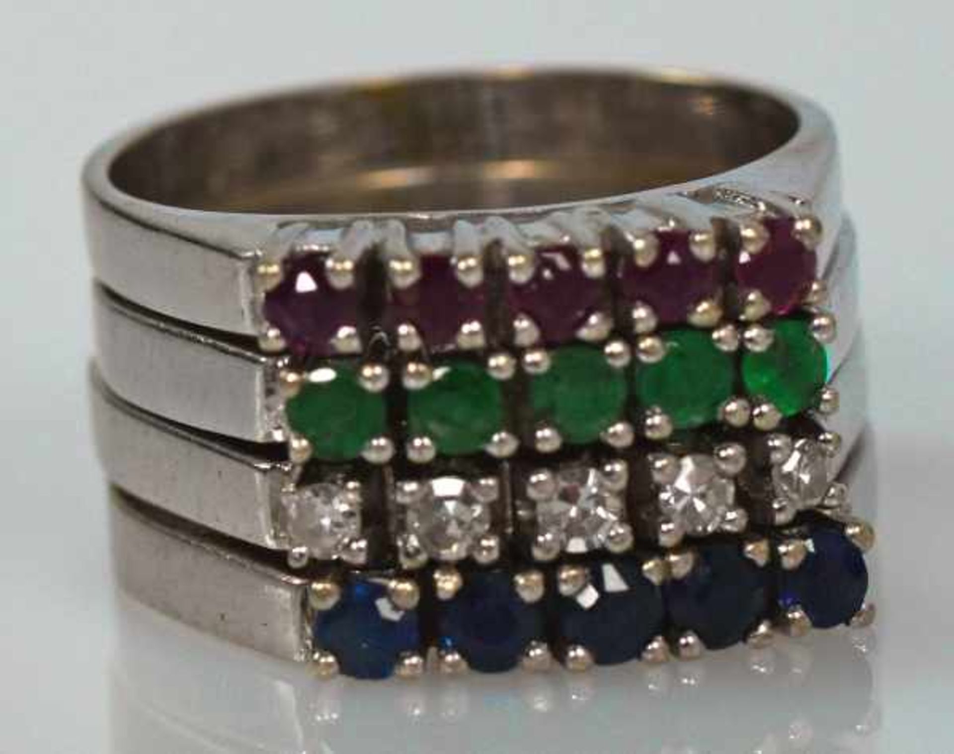 RING SET vierteilig, je Ring fünf kleine Steine in der Reihe angeordnet, Rubine, Saphire, Smaragde - Bild 4 aus 5
