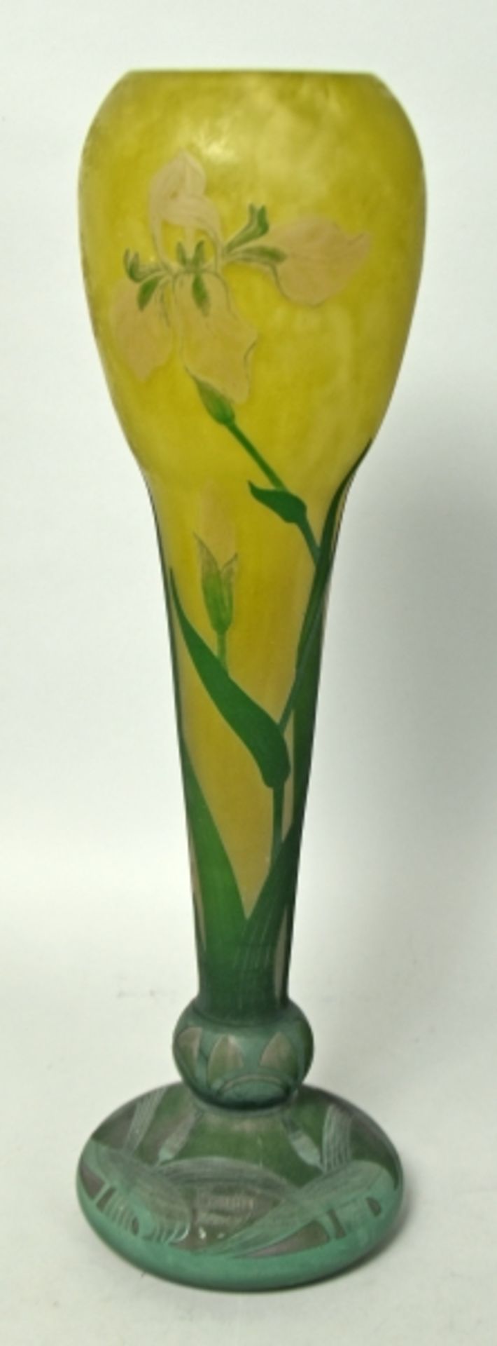 JUGENDSTILVASE DAUM hohe schmale Tulpenform mit abgesetztem Rand, umlaufender Schwertliliendekor auf - Image 2 of 7