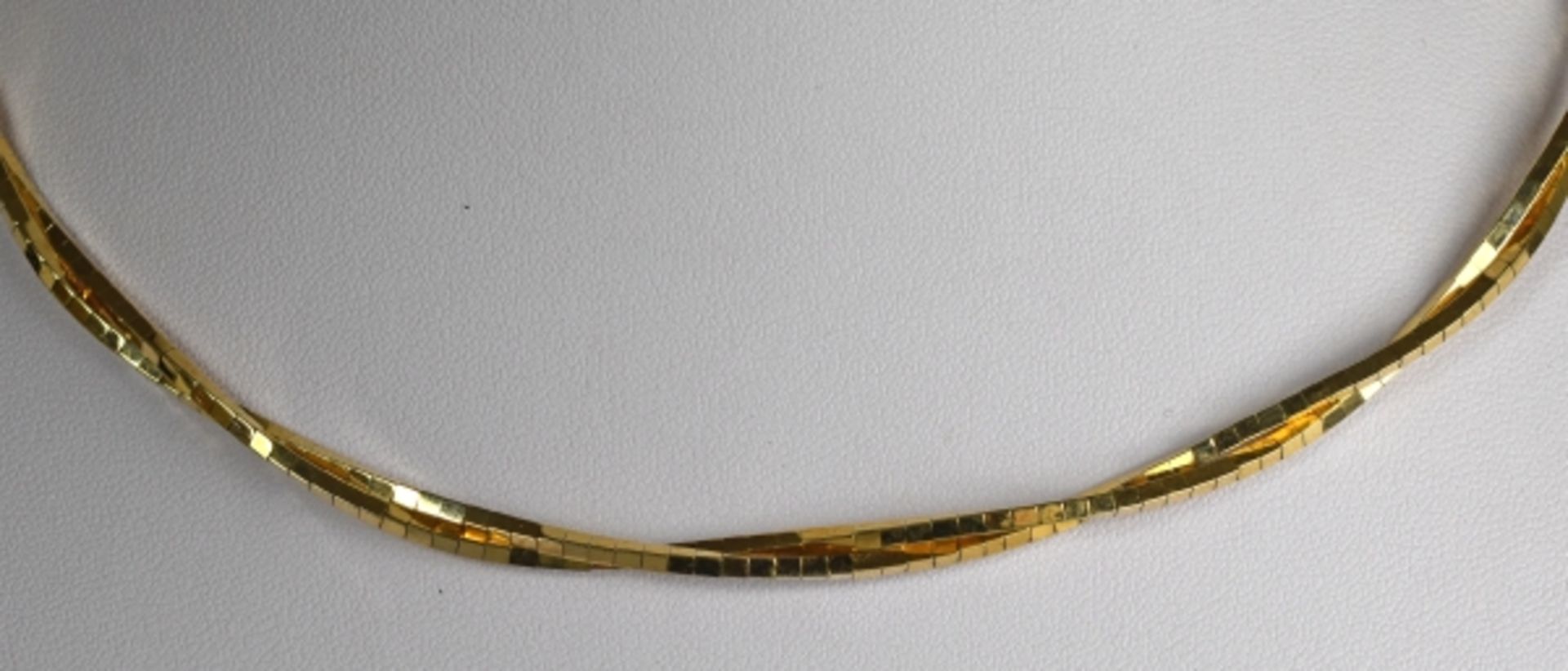 COLLIER aus zwei polierten Bändern, Steckverschluß mit Sicherheitsacht, Gelbgold 14ct (geprüft),