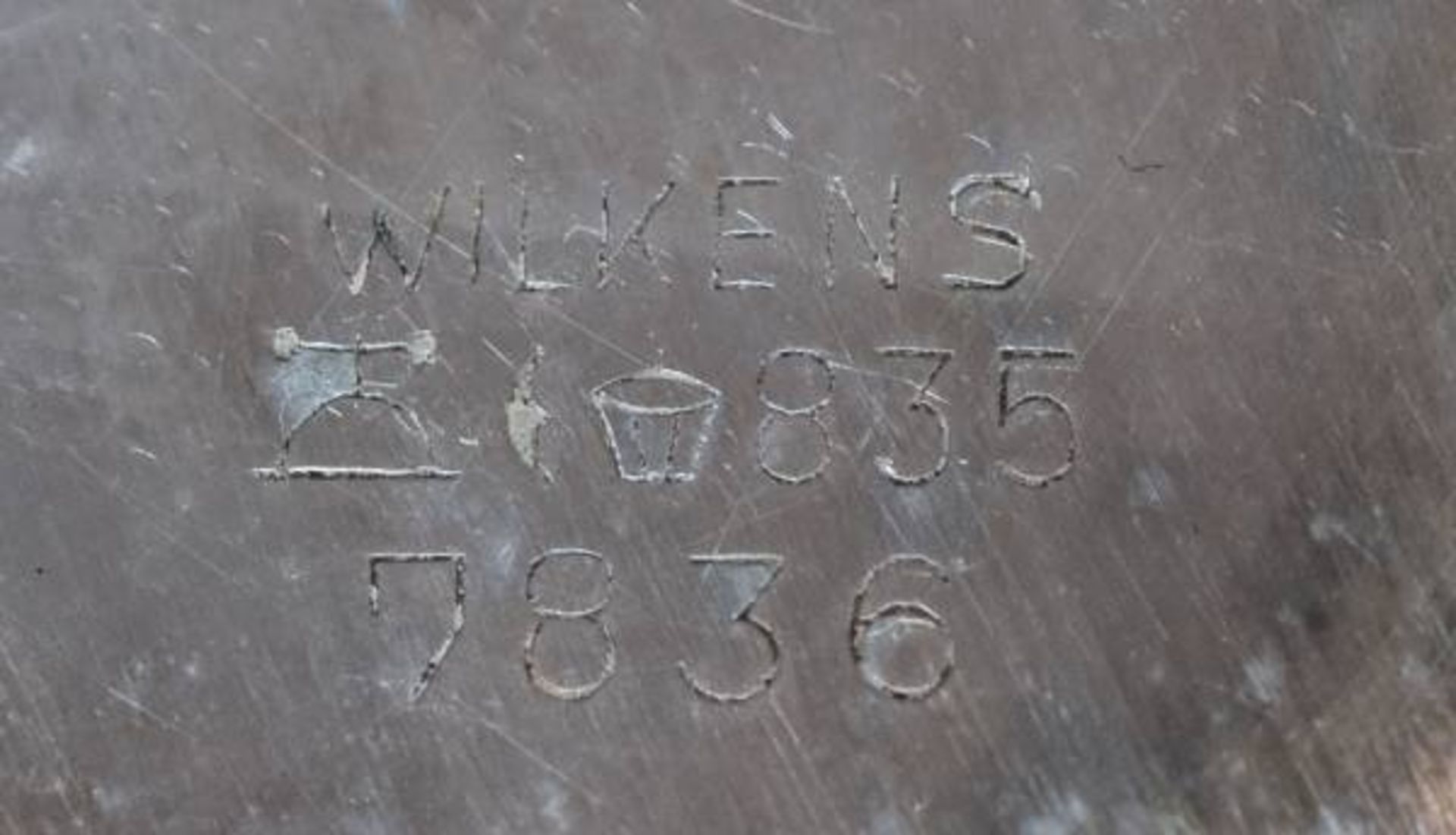 6 SCHNAPSBECHER rund und zylindrisch, Silber 800, 123 g, H 4cm6 SCHNAPSBECHER rund und - Bild 2 aus 2