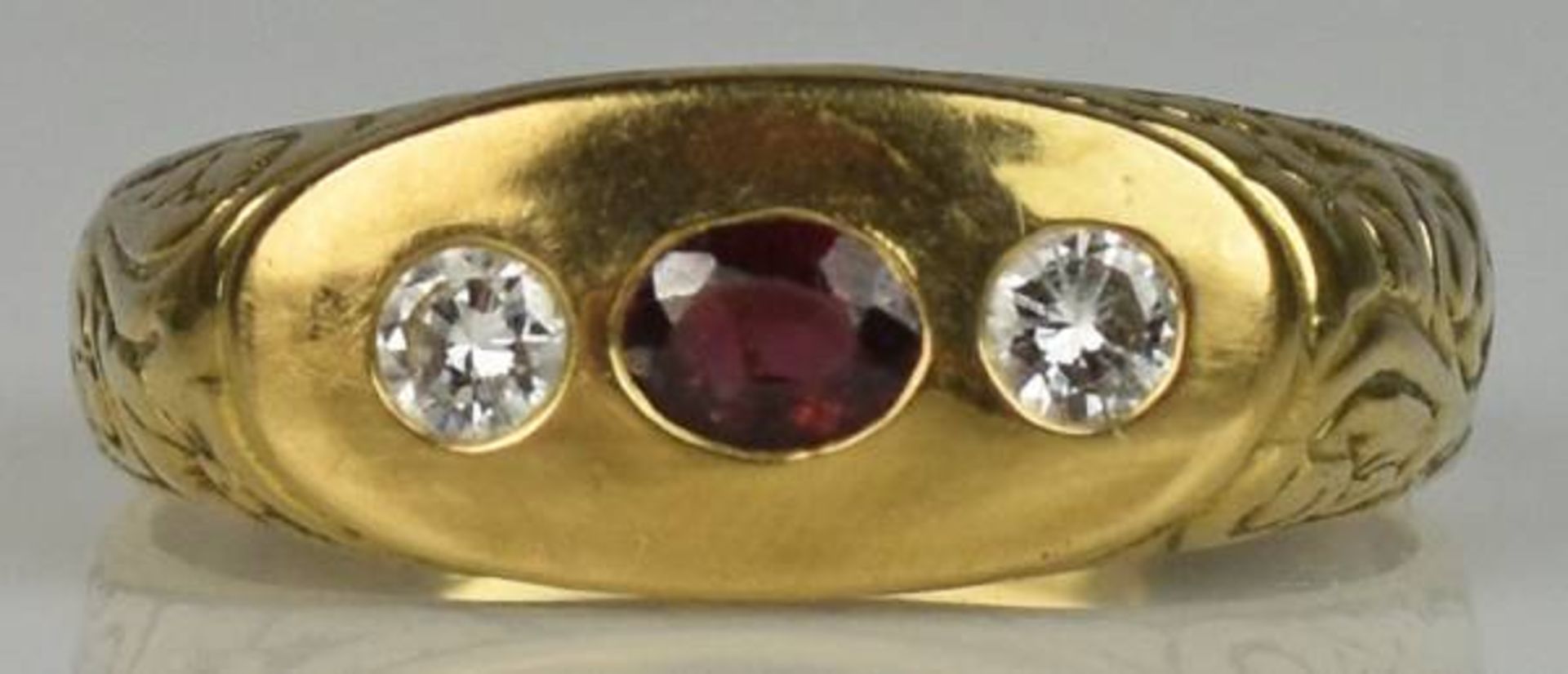 RUBINRING ovaler geschliffener Rubin, mit seitlichen Brillanten, in Gelbgoldfassung 18ct, Gr. - Bild 3 aus 3