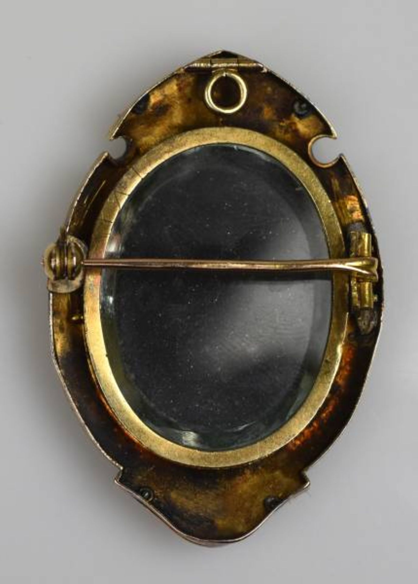 MEDAILLON-ANHAENGER oval, mit Blumenbild in Pietra-Dura-Technik im Goldrahmen 8ct, - Bild 2 aus 2