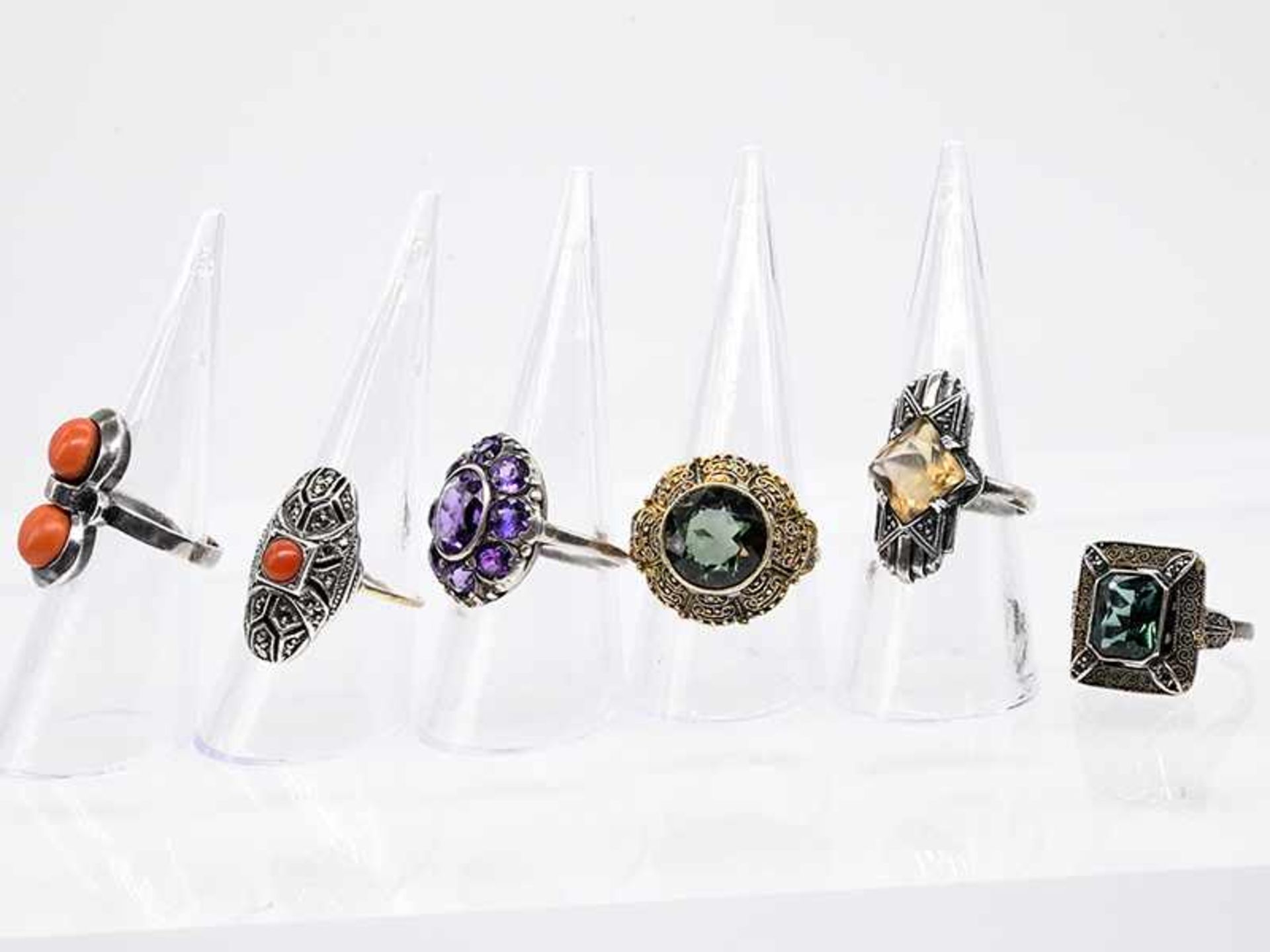 6 verschiedene Ringe u.a. von Theodor Fahrner mit diversem Steinbesatz, aus verschiedenen Epochen - Image 9 of 9