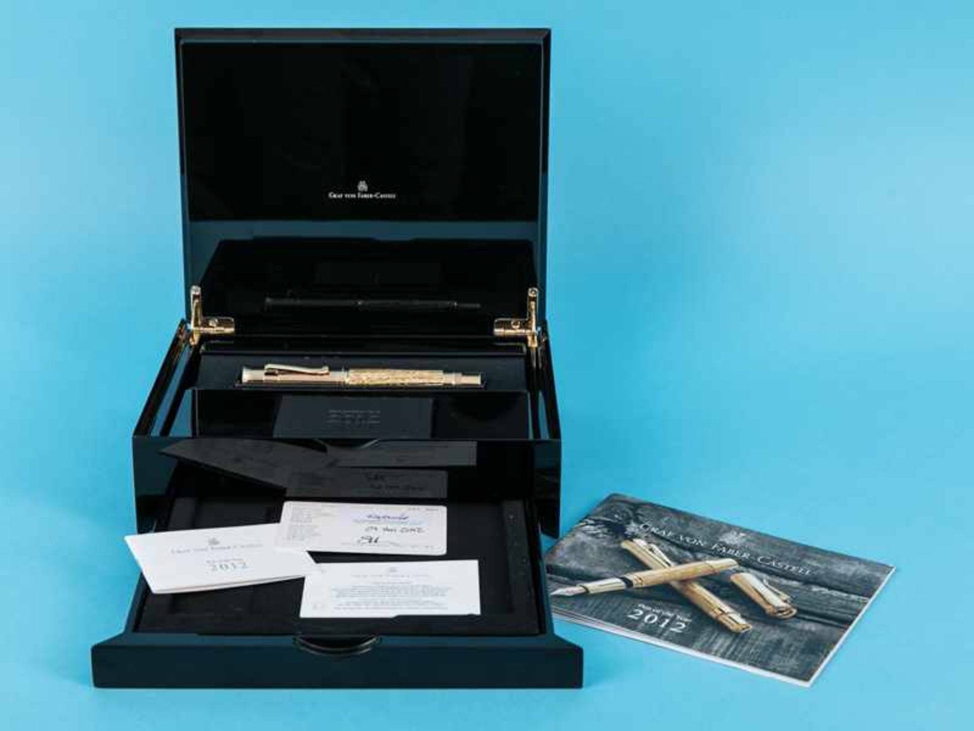 Kolben-Füllfederhalter "Pen of the Year" 2012, Handarbeit aus der Manufaktur Graf von Faber-Castell. - Image 9 of 10