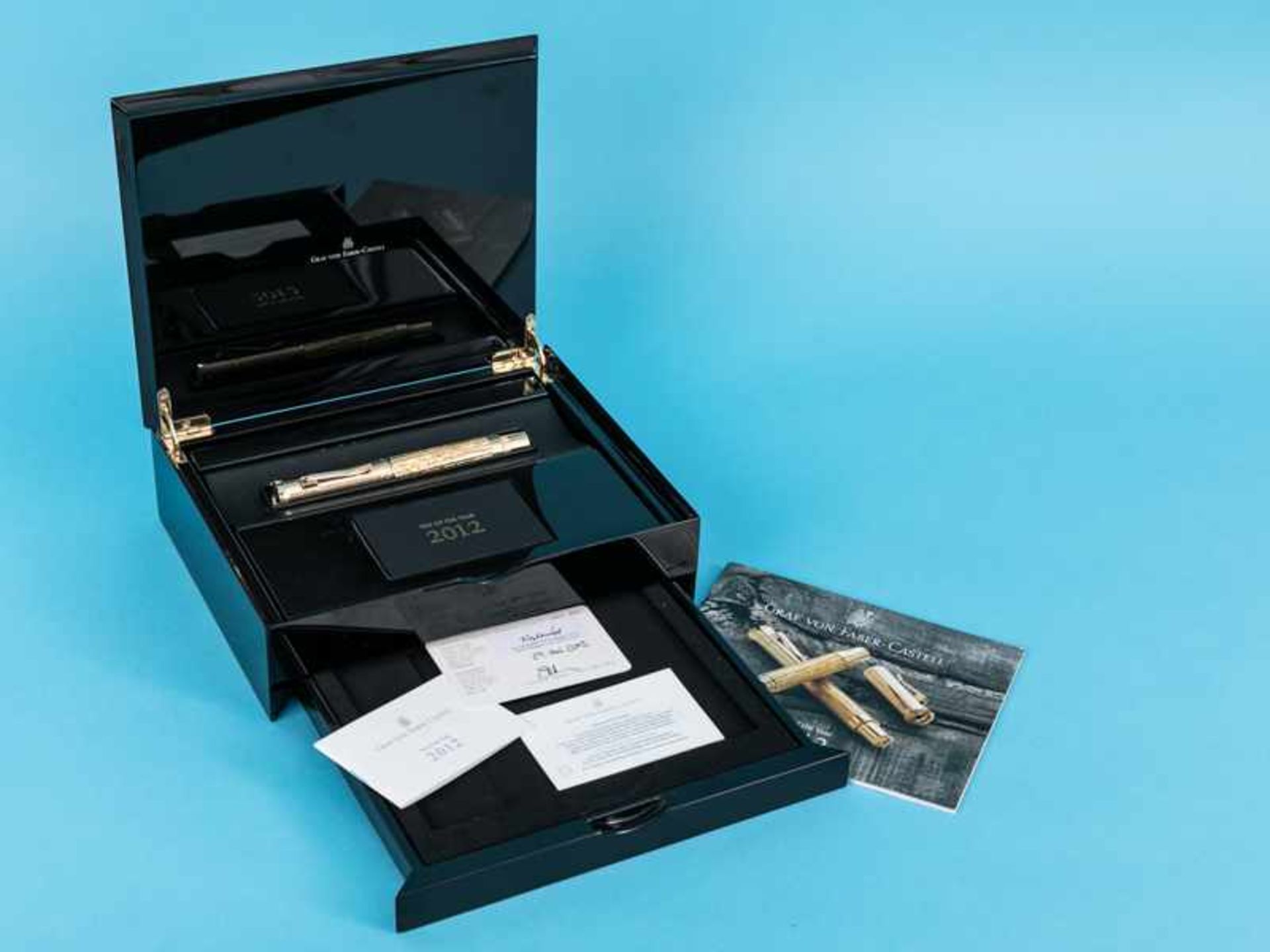 Kolben-Füllfederhalter "Pen of the Year" 2012, Handarbeit aus der Manufaktur Graf von Faber-Castell.