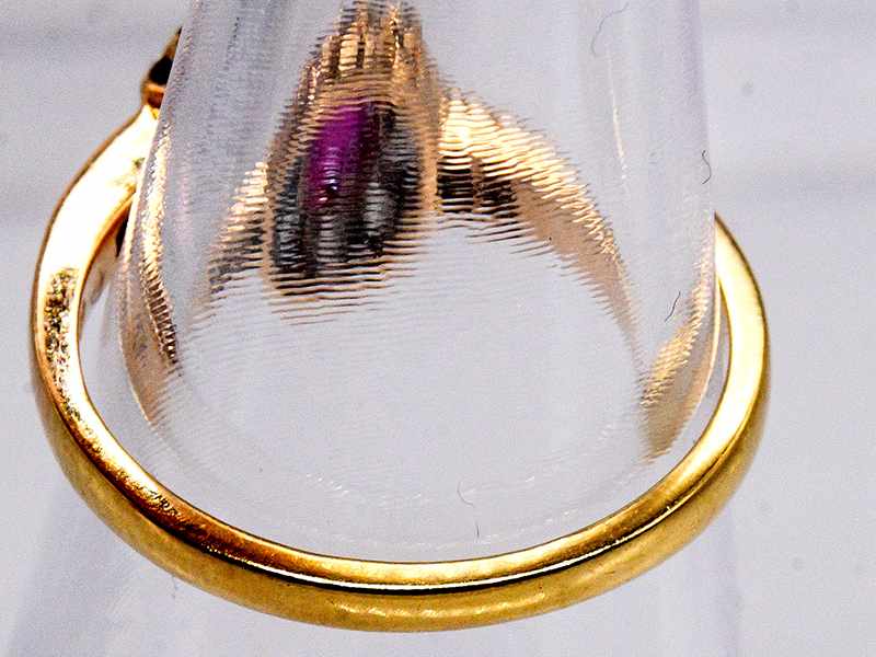 Ring mit Rubin ca. 0,5 ct und 14 Altschliff-Diamanten, zusammen ca. 0,8 ct, Österreich, Wien, - Image 4 of 4