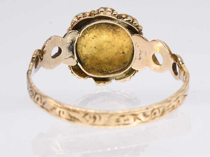 Ring mit Türkis und kleinen Keshi-Perlen, um 1840. < - Image 4 of 5