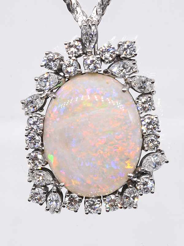 Ring und Brosche mit feinen Opal-Cabochons und Brillanten / Diamanten-Navettes, zusammen ca. 4,5 ct, - Image 6 of 6