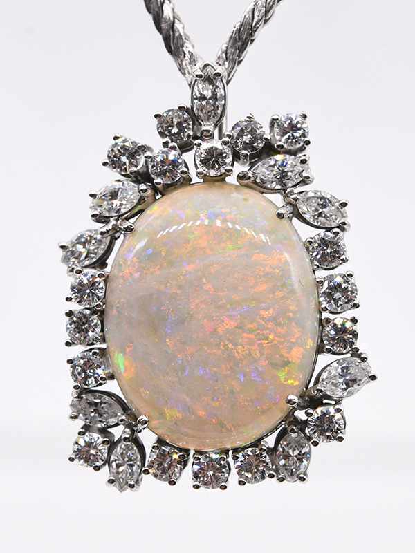 Ring und Brosche mit feinen Opal-Cabochons und Brillanten / Diamanten-Navettes, zusammen ca. 4,5 ct, - Image 2 of 6