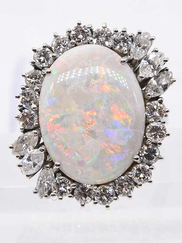 Ring und Brosche mit feinen Opal-Cabochons und Brillanten / Diamanten-Navettes, zusammen ca. 4,5 ct, - Image 3 of 6
