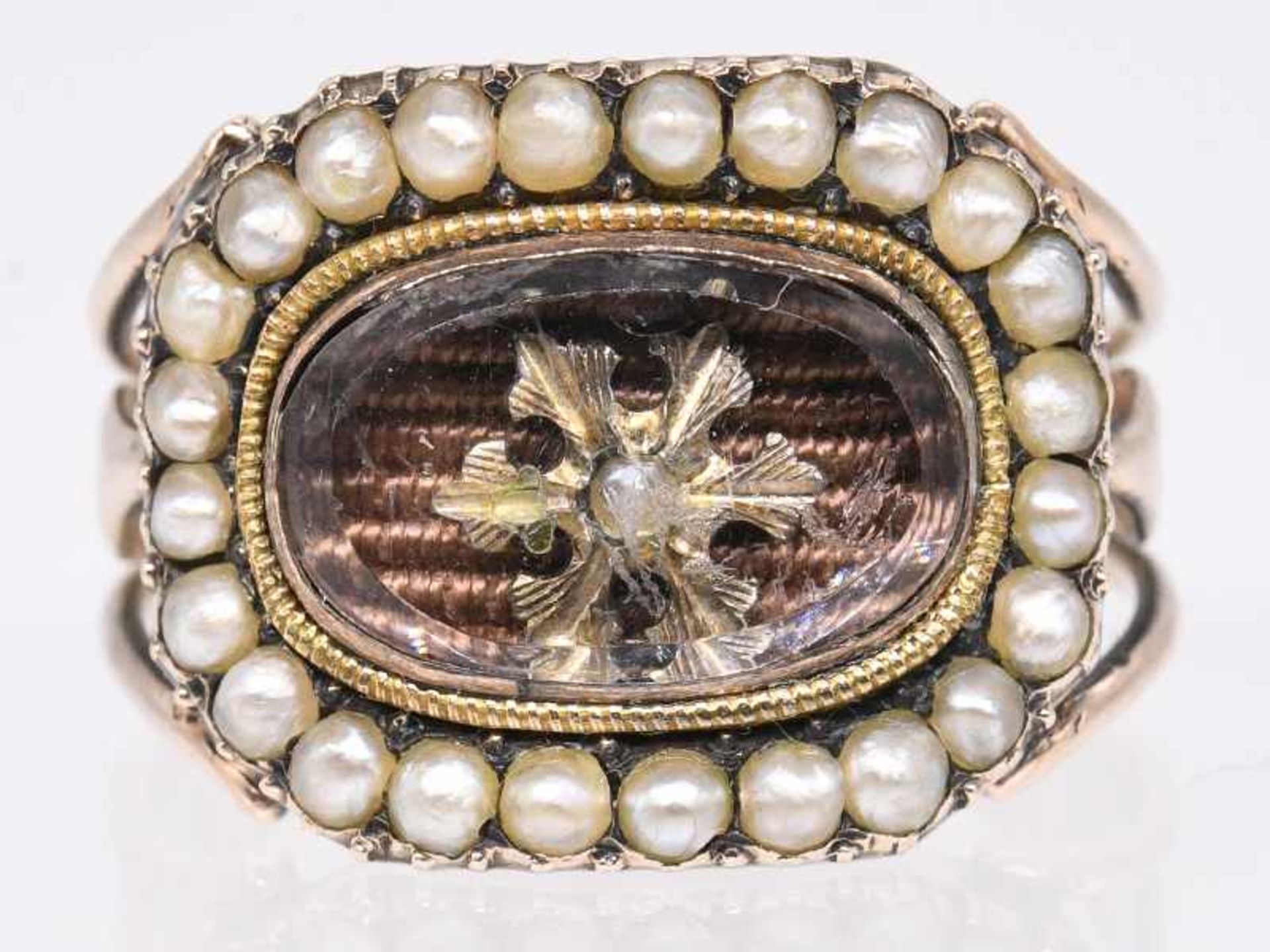 Antiker Ring mit Orientperlen, England, Mitte 19. Jh.
