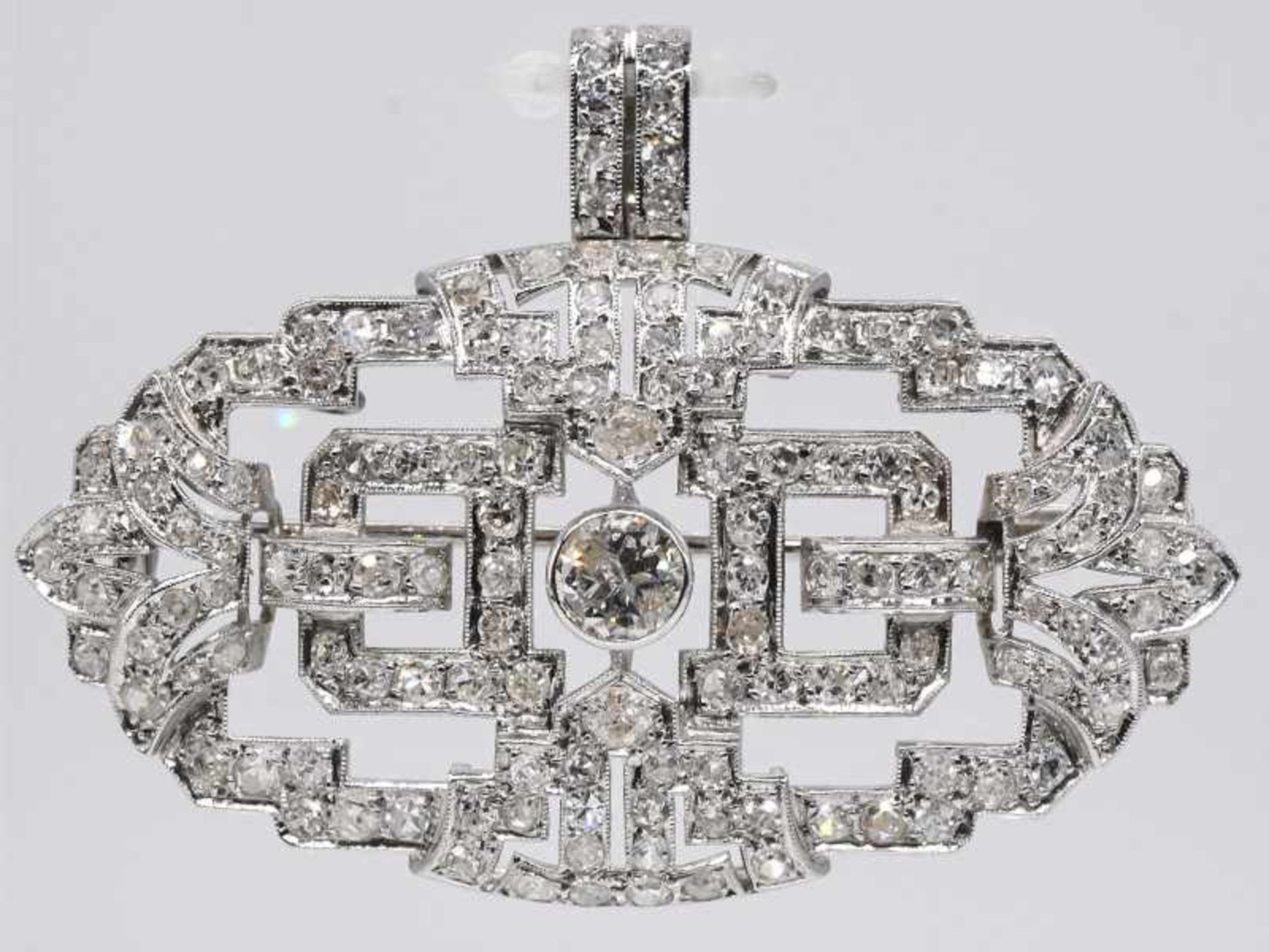 Anhänger/Brosche mit Altschliff-Diamanten, zusammen ca. 2 ct, Frankreich, Art Deco. < - Bild 3 aus 3