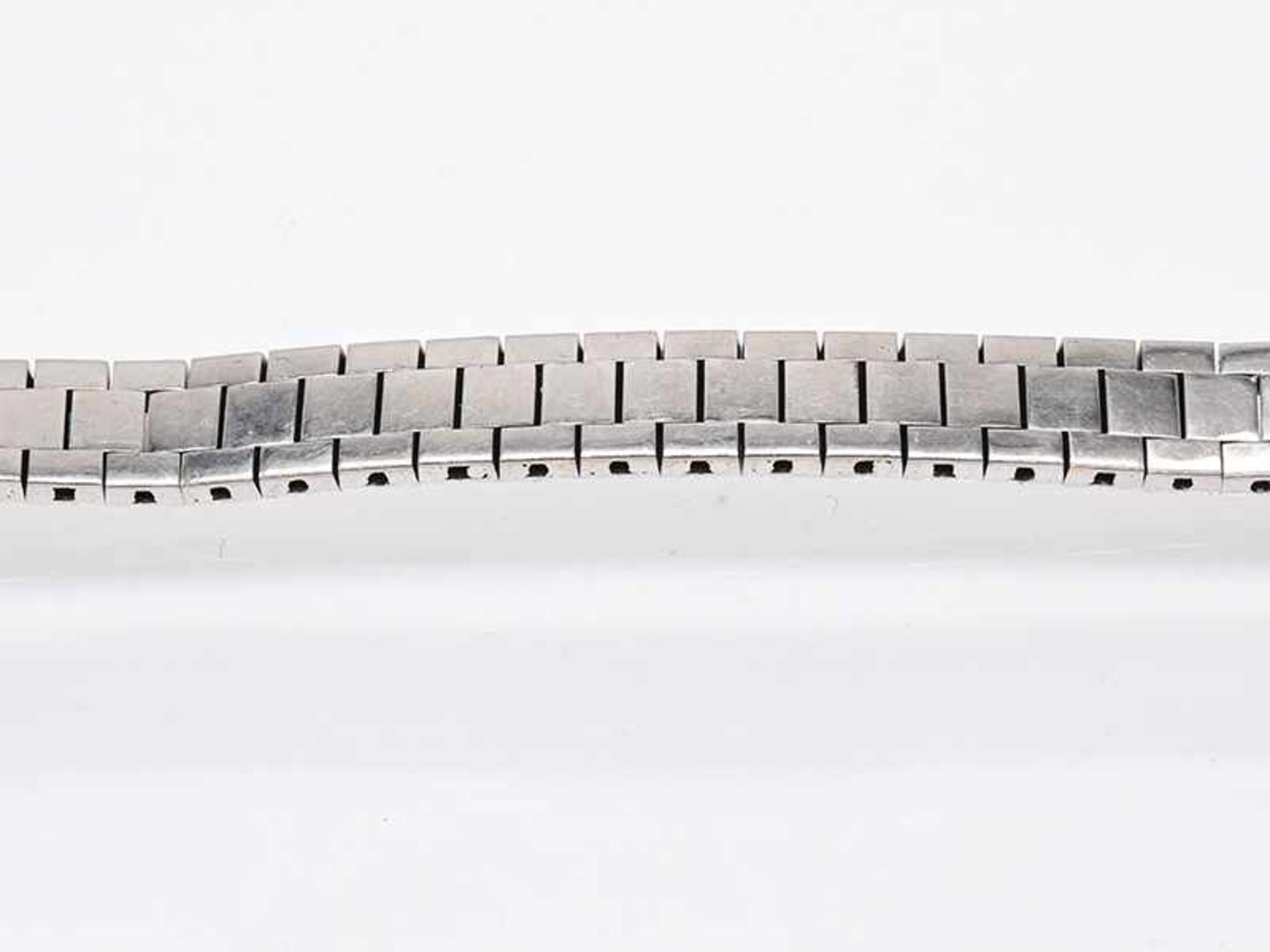 Armband mit 9 Smaragdcarrés ca. 2 ct und 12 Brillanten, zusammen ca. 0,6 ct, 70-er Jahre. < - Bild 5 aus 5