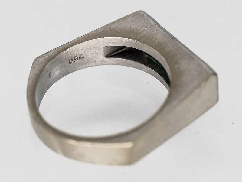 Ring mit hochfeinem Turmalin ca. 1,75 ct und 2 Diamant-Baquettes, zusammen ca. 0,49 ct, - Image 3 of 3