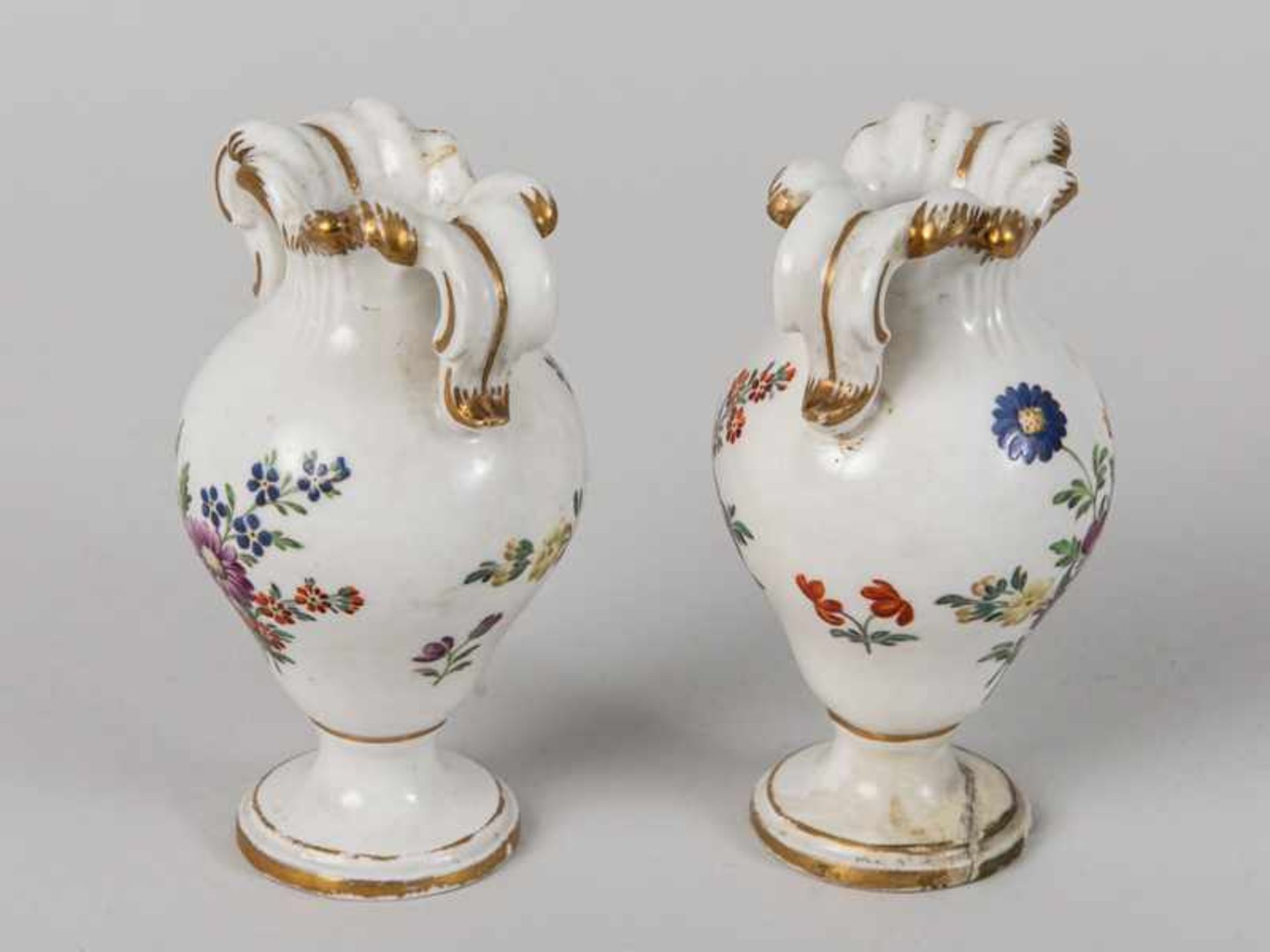 Paar kleine Rokoko-Doppelhenkelvasen, Frankenthal, 1784. - Image 6 of 7