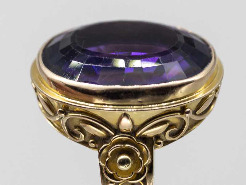 Ring mit Amethyst, Goldschmiedearbeit, gestempelt AS, um 1970. - Image 3 of 8