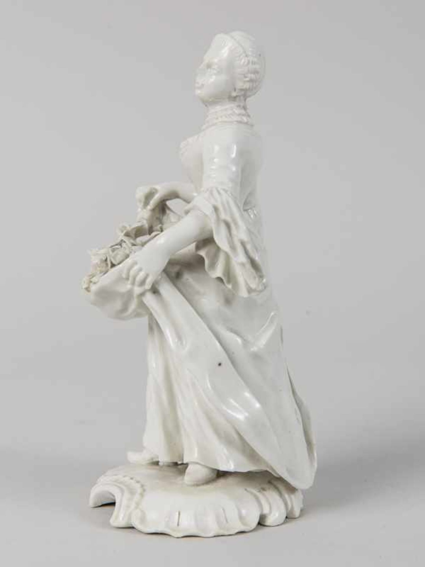 Rokoko-Porzellanfigur "Gärtnerin", Frankenthal (Joseph Adam Hannong), 1759 - 1762. - Image 7 of 7