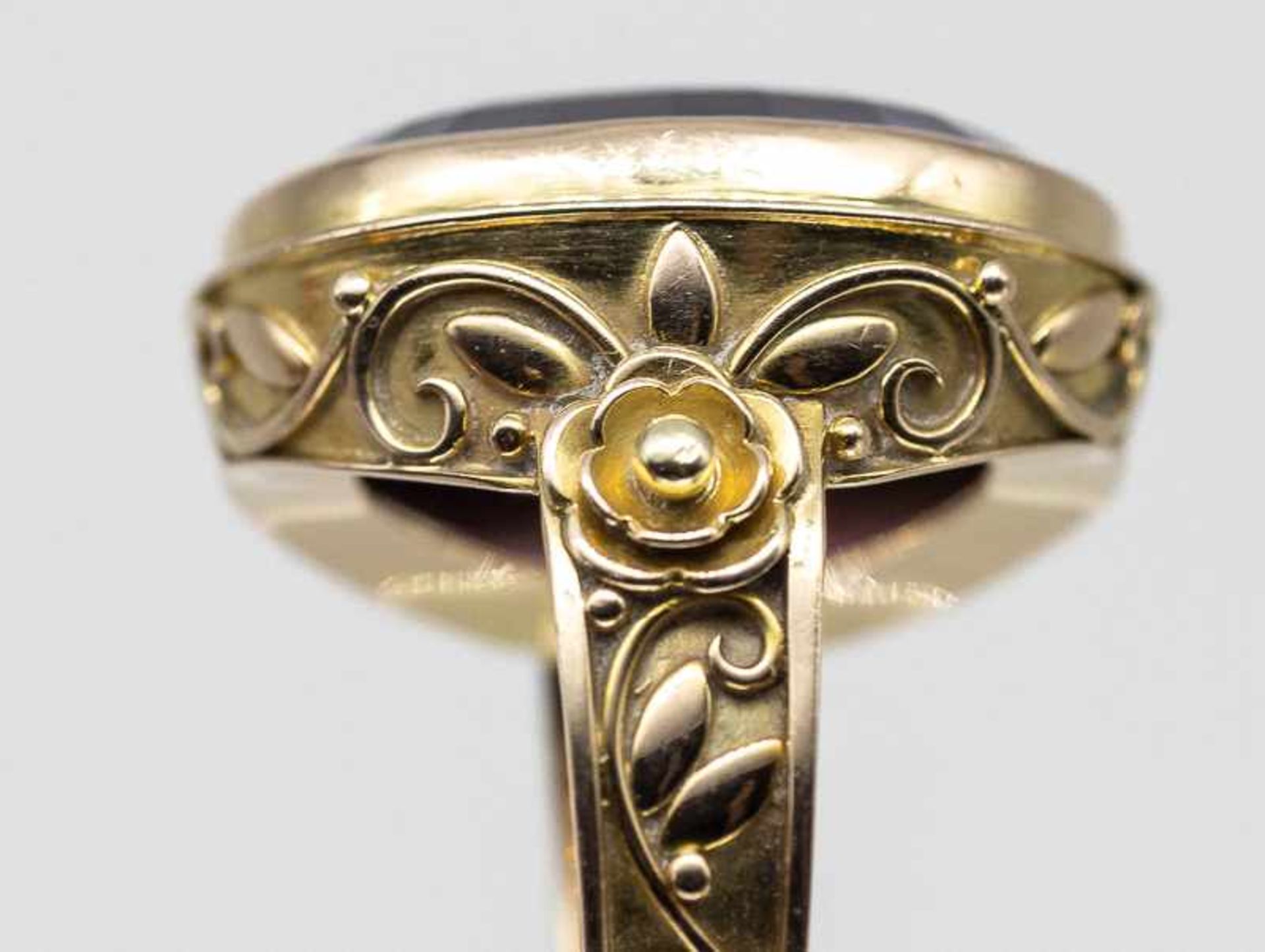 Ring mit Amethyst, Goldschmiedearbeit, gestempelt AS, um 1970. - Bild 6 aus 8